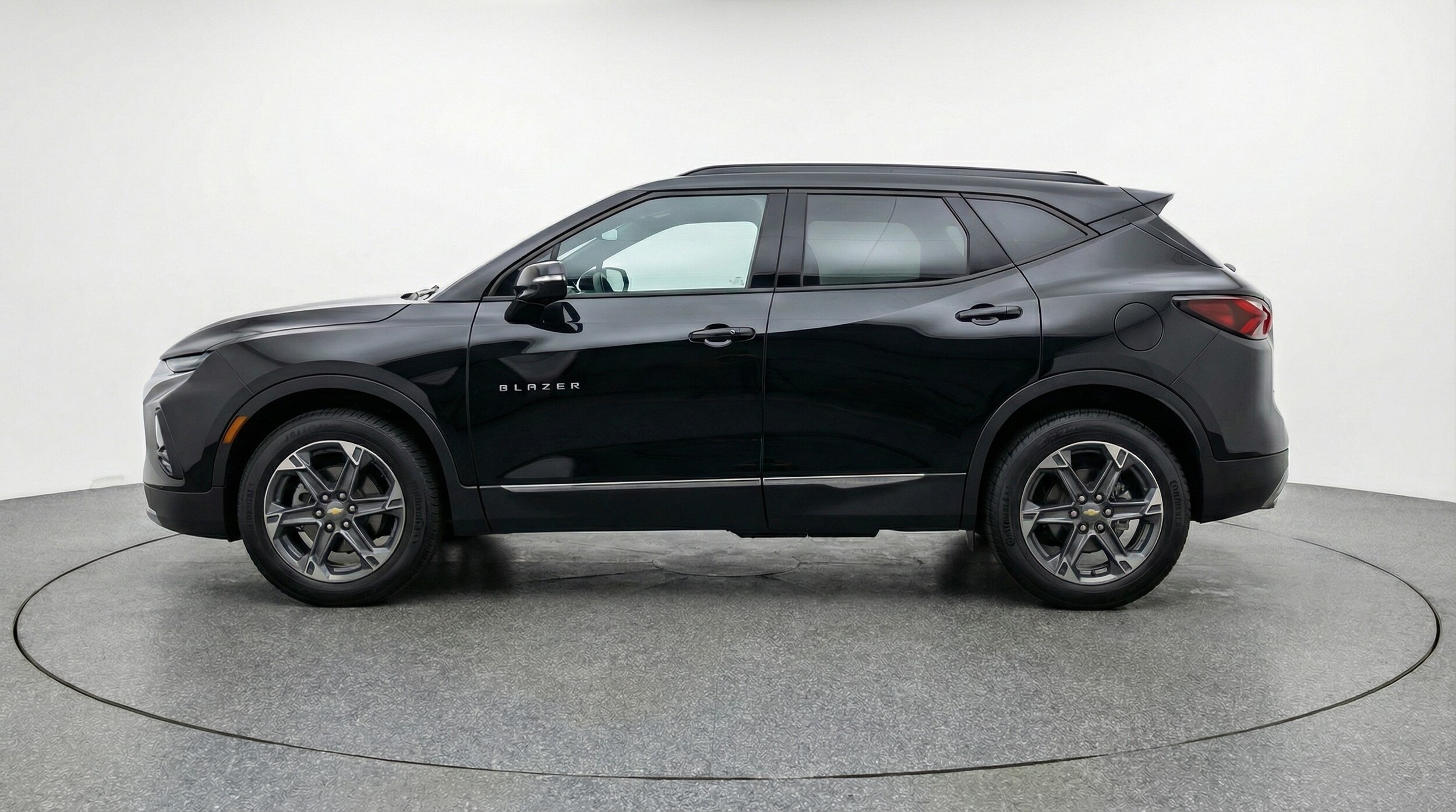 Thumbnail: 2025 Chevrolet Blazer - 4