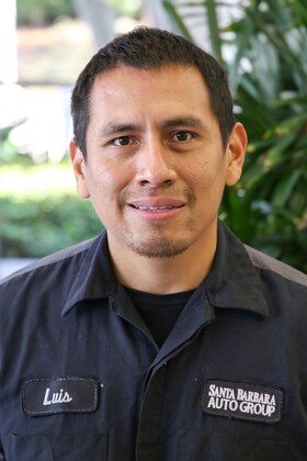 Staff member Luis Leon from ID_03a57e88939f