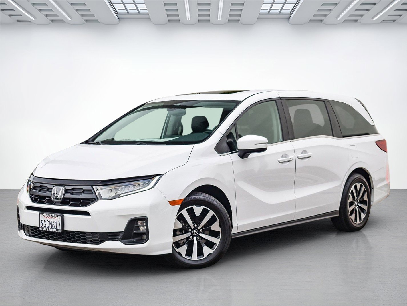 2025 Honda Odyssey EX-L's photo