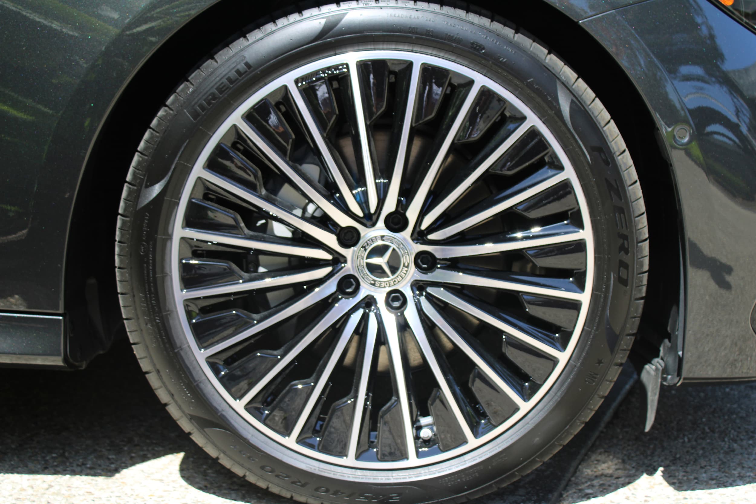 2025 Mercedes-Benz E-Class E350 - Photo 14