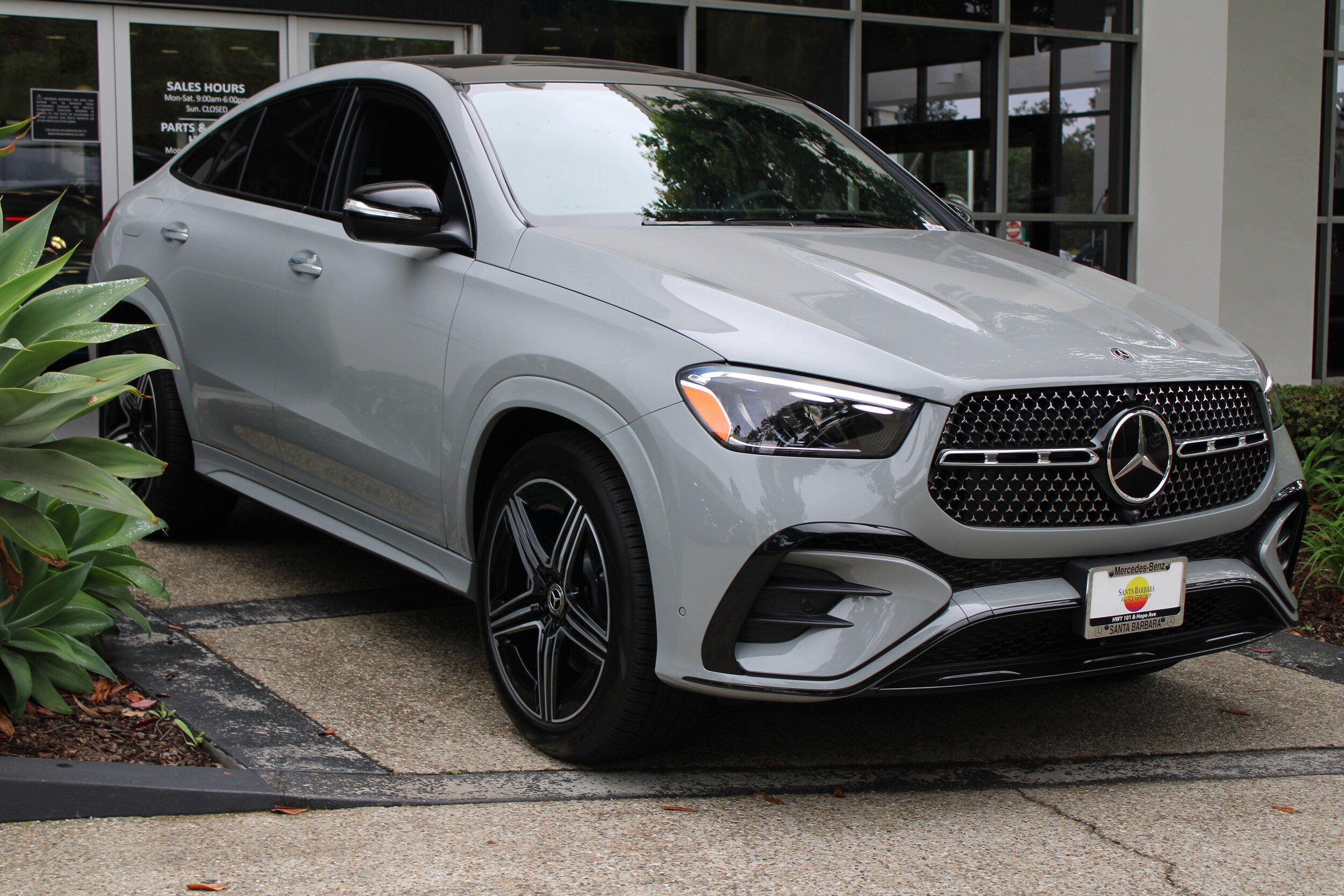 2026 Mercedes Benz GLE 450 4MATIC photo 2