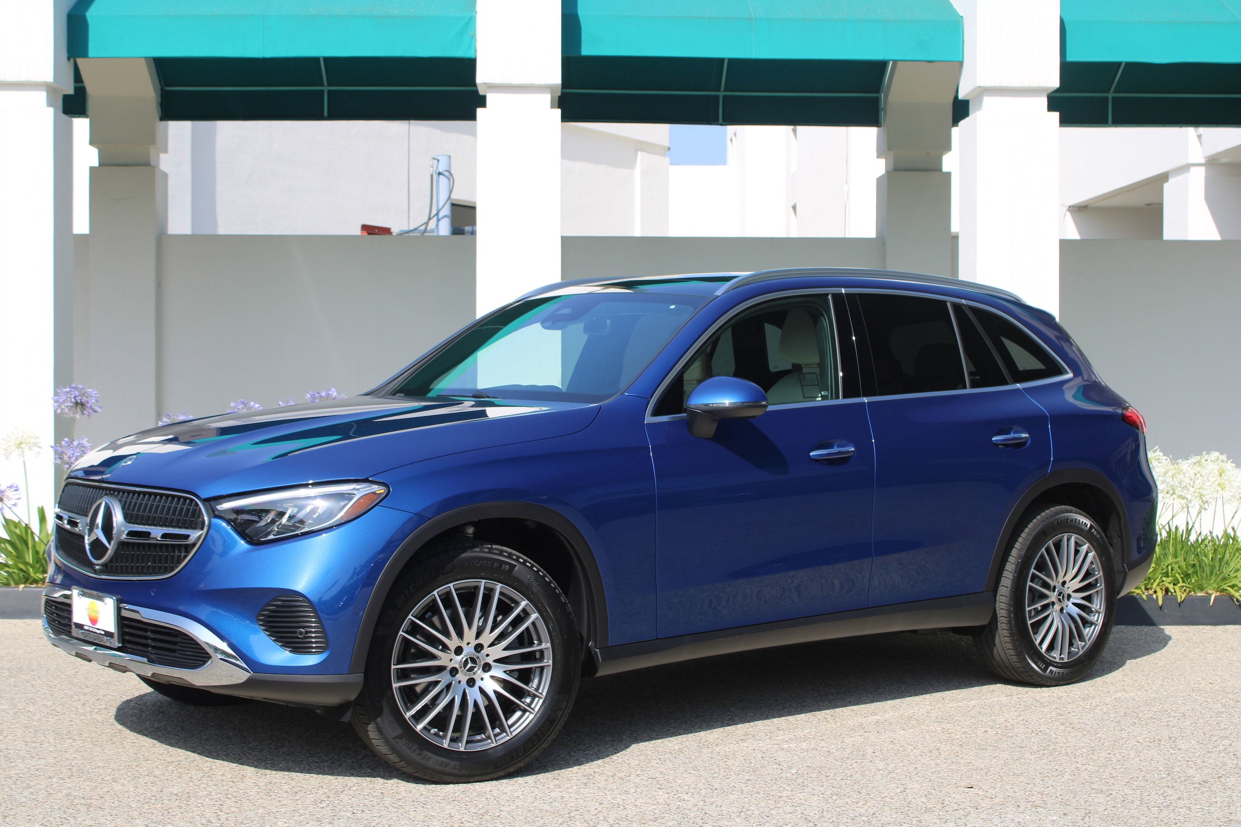 2026 Mercedes-Benz GLC GLC 300's photo