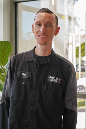 Staff member Tim Russell from ID_b485cd9c4be6