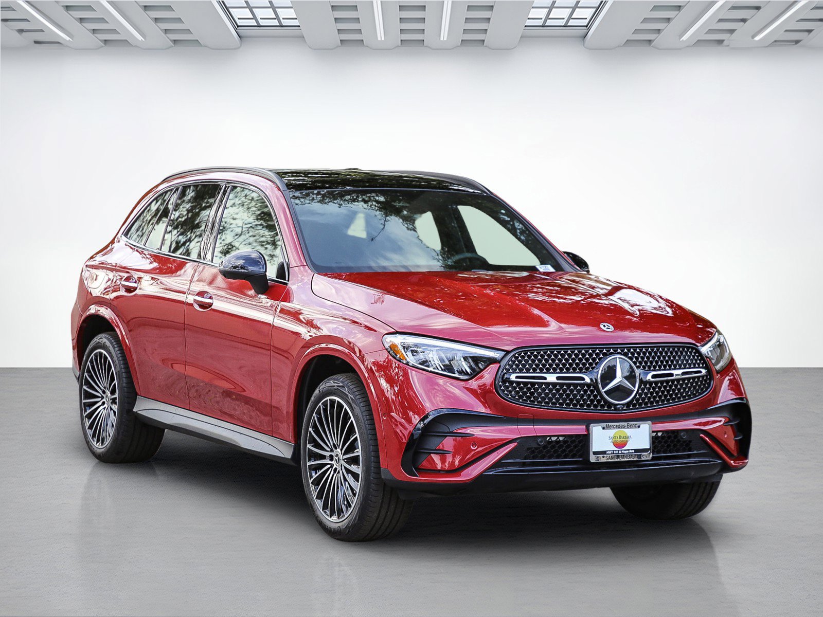 2025 Mercedes Benz GLC 300 photo 2
