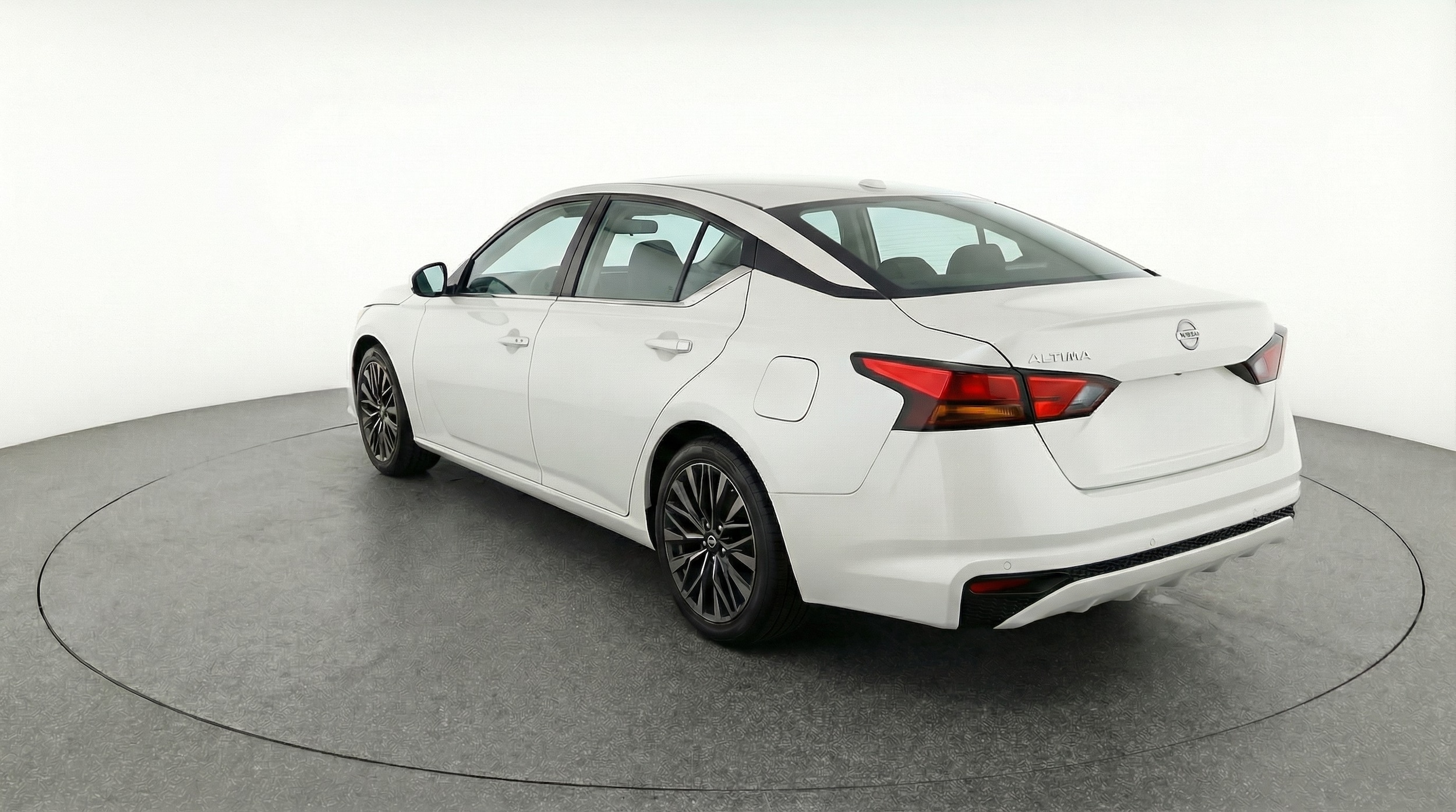 Thumbnail: 2025 Nissan Altima - 5