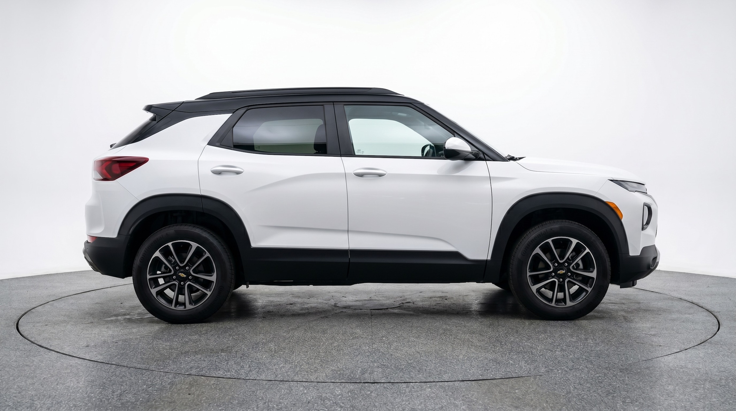 Thumbnail: 2025 Chevrolet TrailBlazer - 8