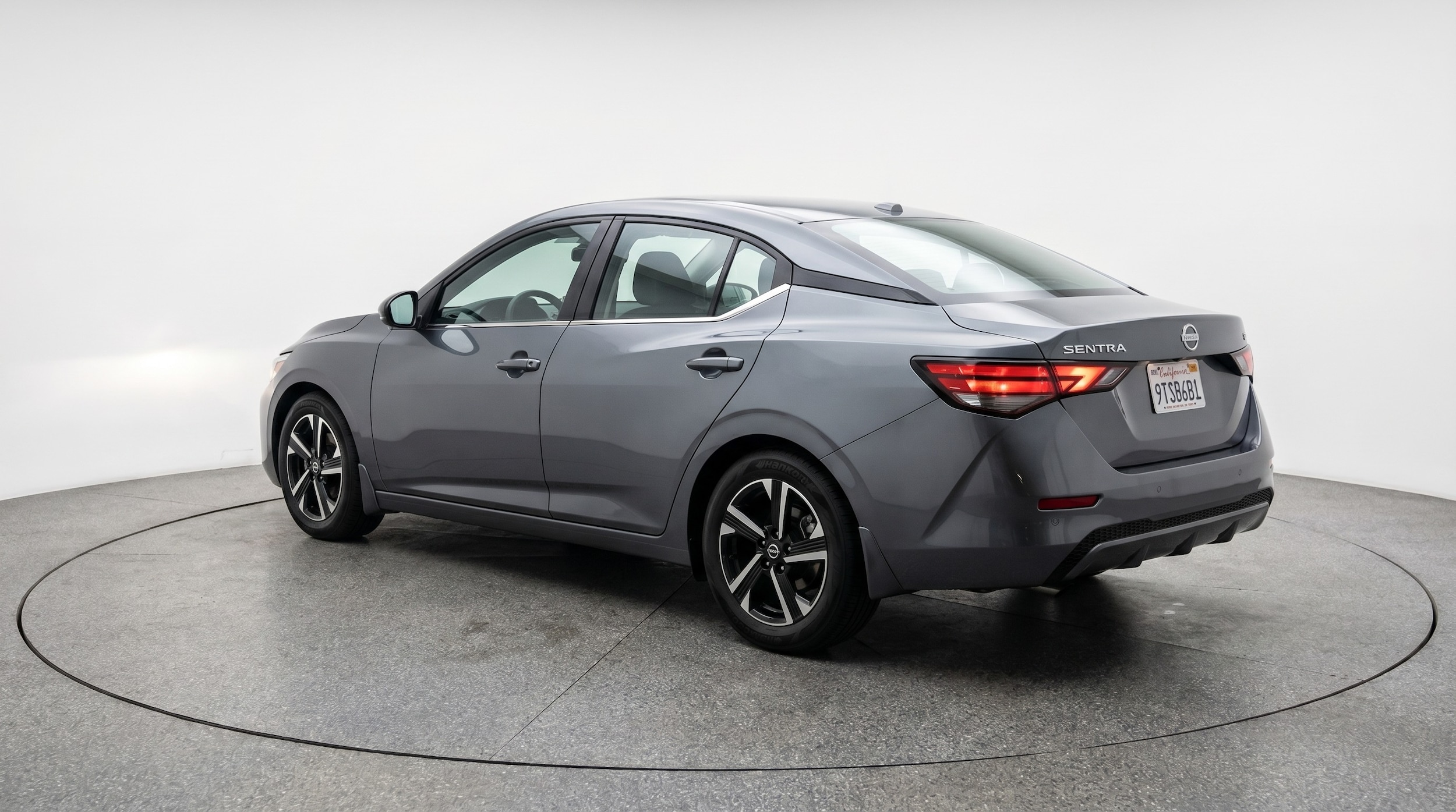 Thumbnail: 2025 Nissan Sentra - 5