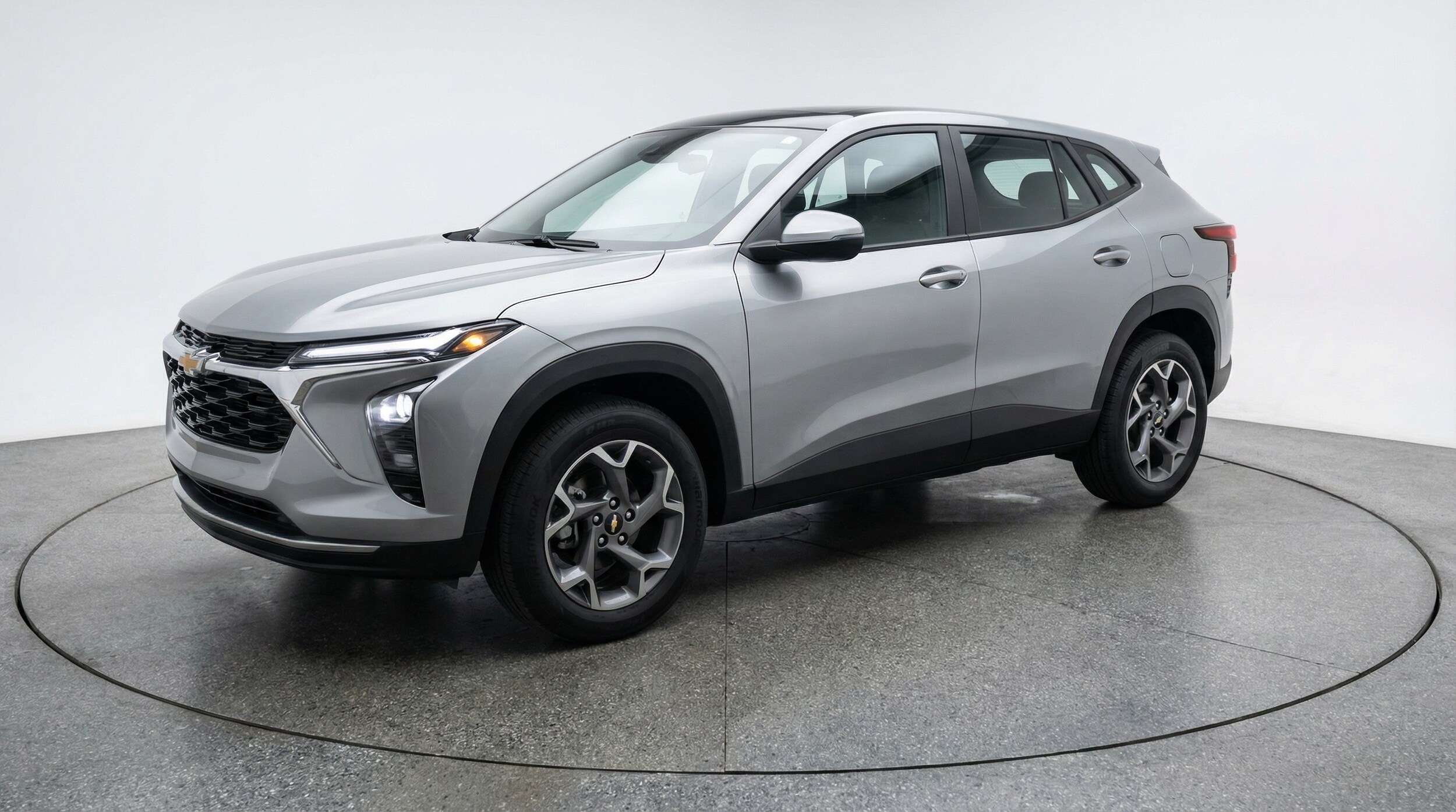 Thumbnail: 2025 Chevrolet Trax - 3