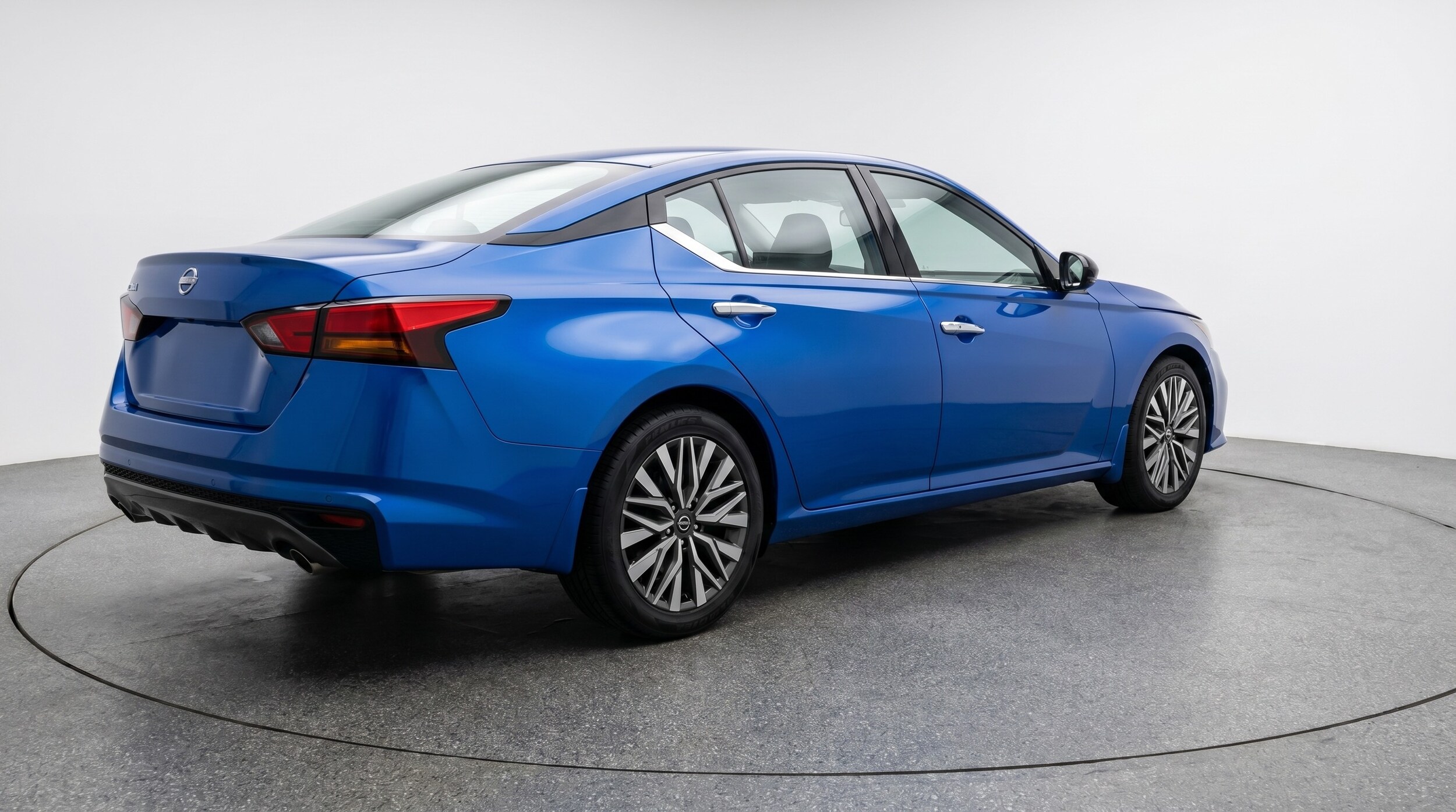 Thumbnail: 2025 Nissan Altima - 7