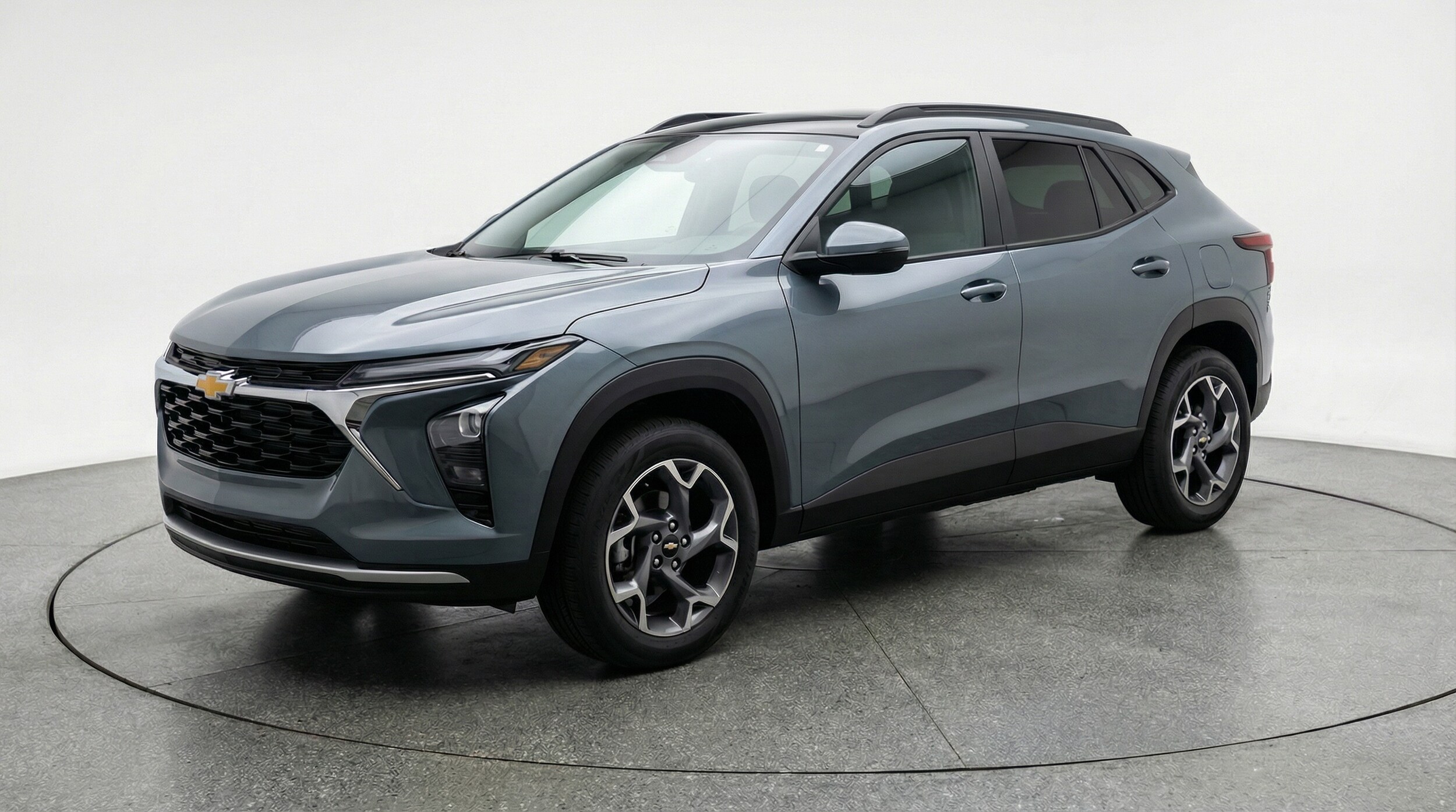 Thumbnail: 2025 Chevrolet Trax - 3