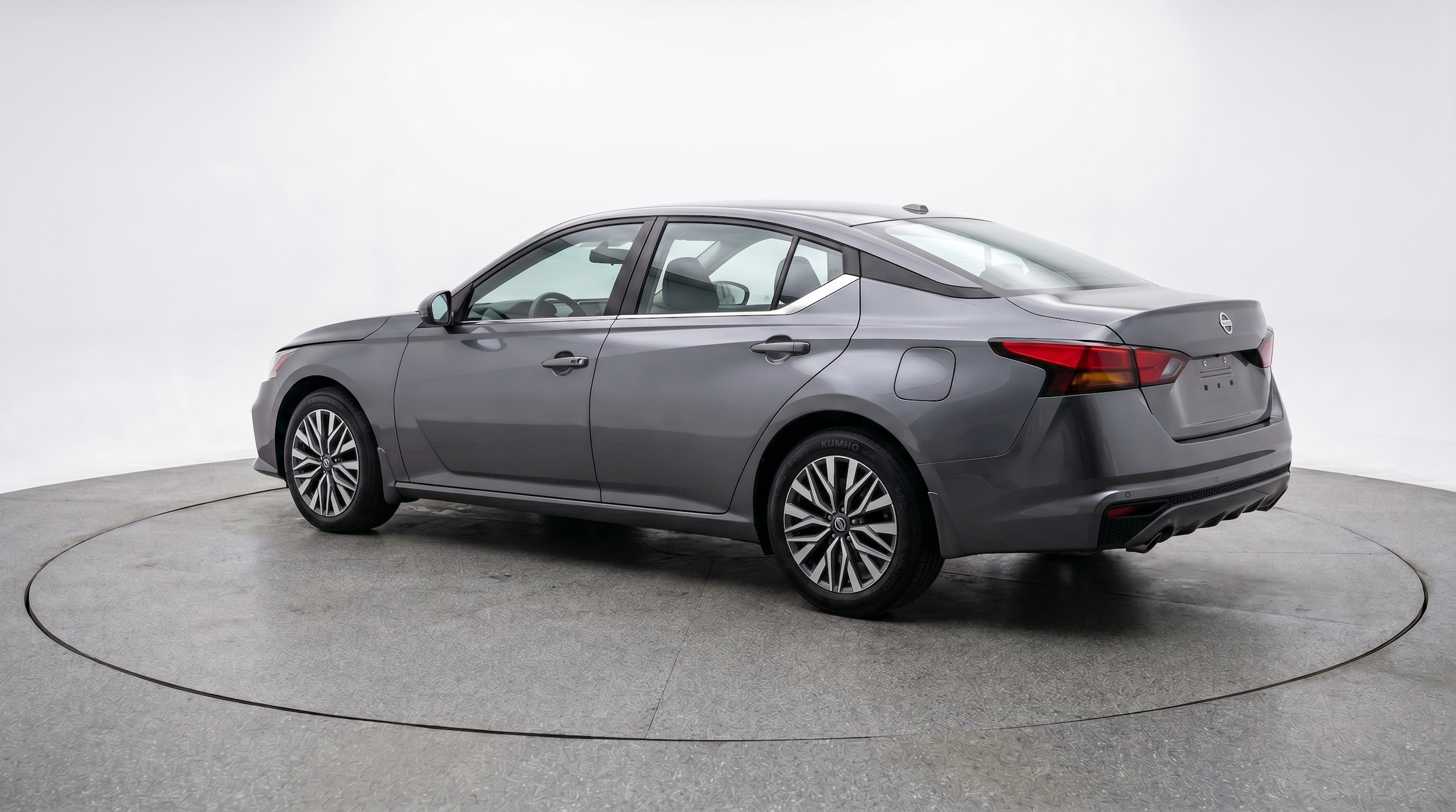 Thumbnail: 2025 Nissan Altima - 5