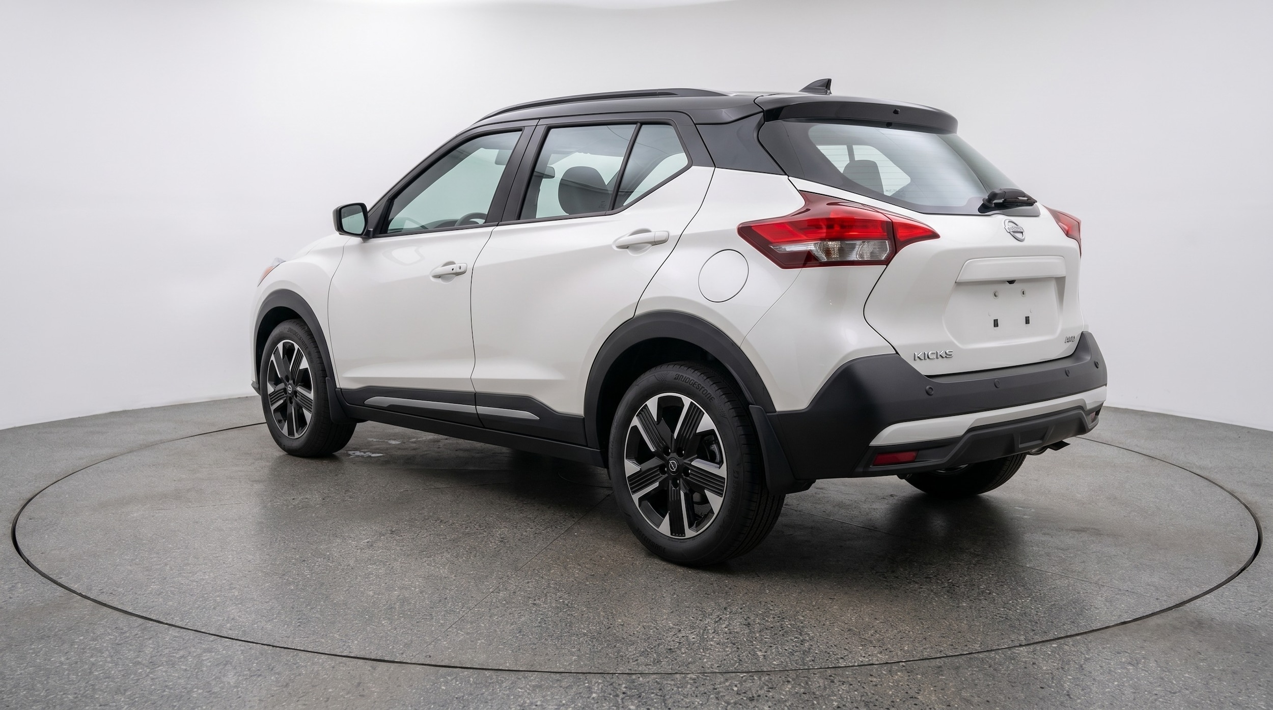 Thumbnail: 2026 Nissan Kicks - 5