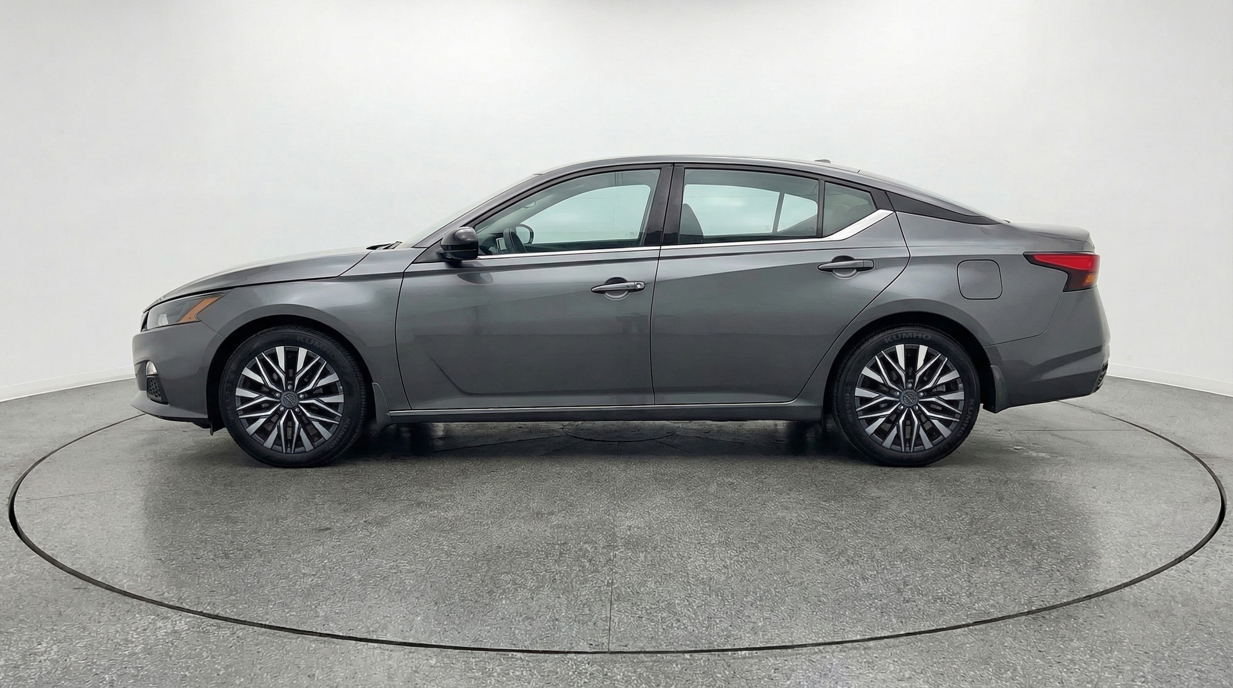 Thumbnail: 2025 Nissan Altima - 4