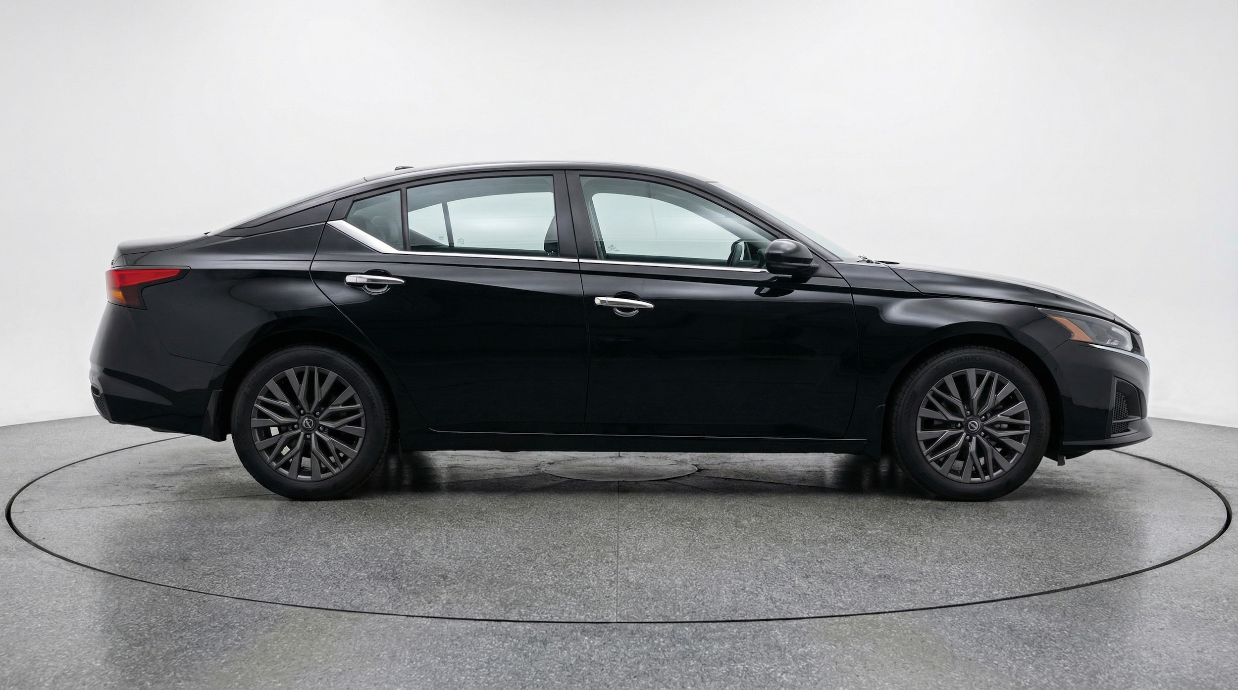 Thumbnail: 2025 Nissan Altima - 8