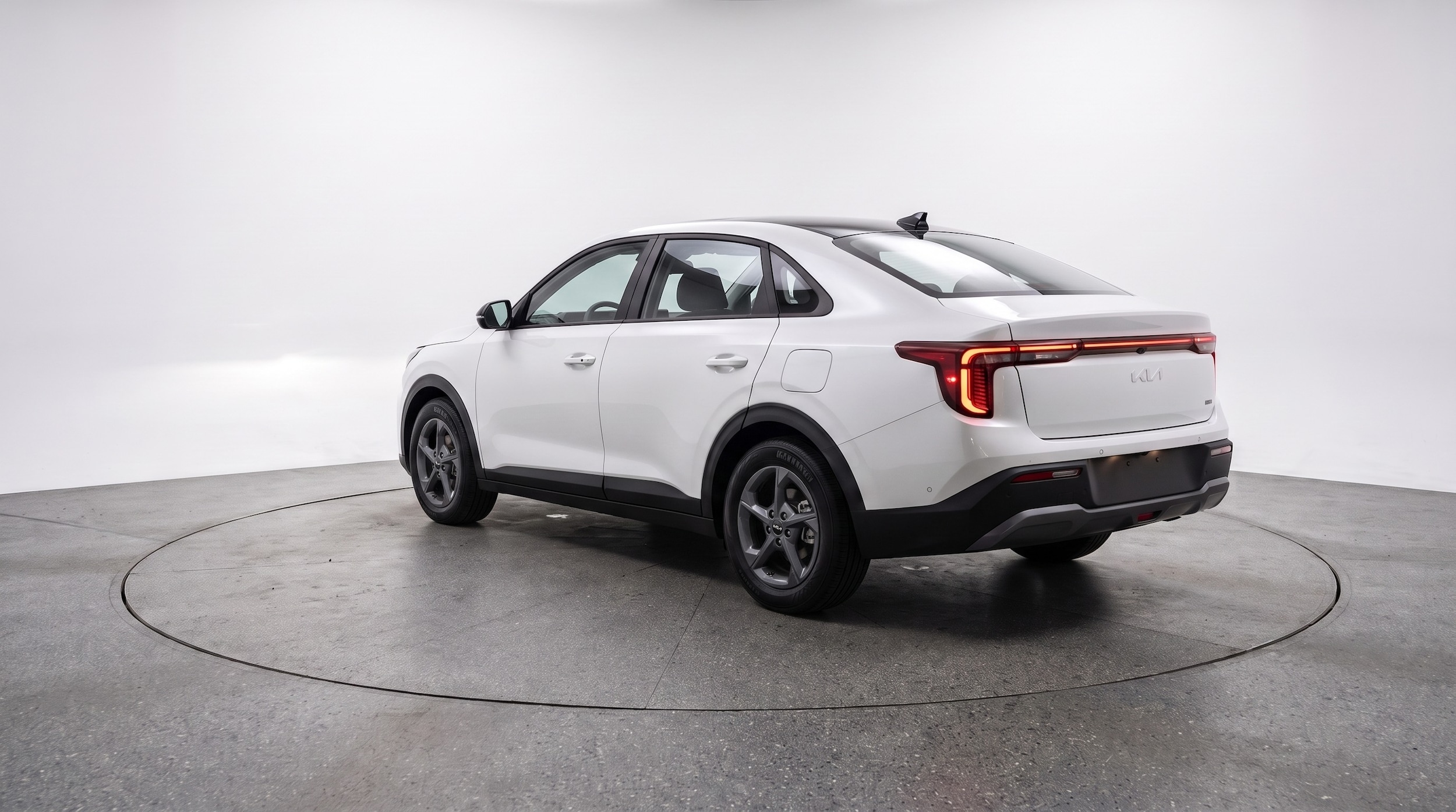 Thumbnail: 2026 Kia K4 - 5