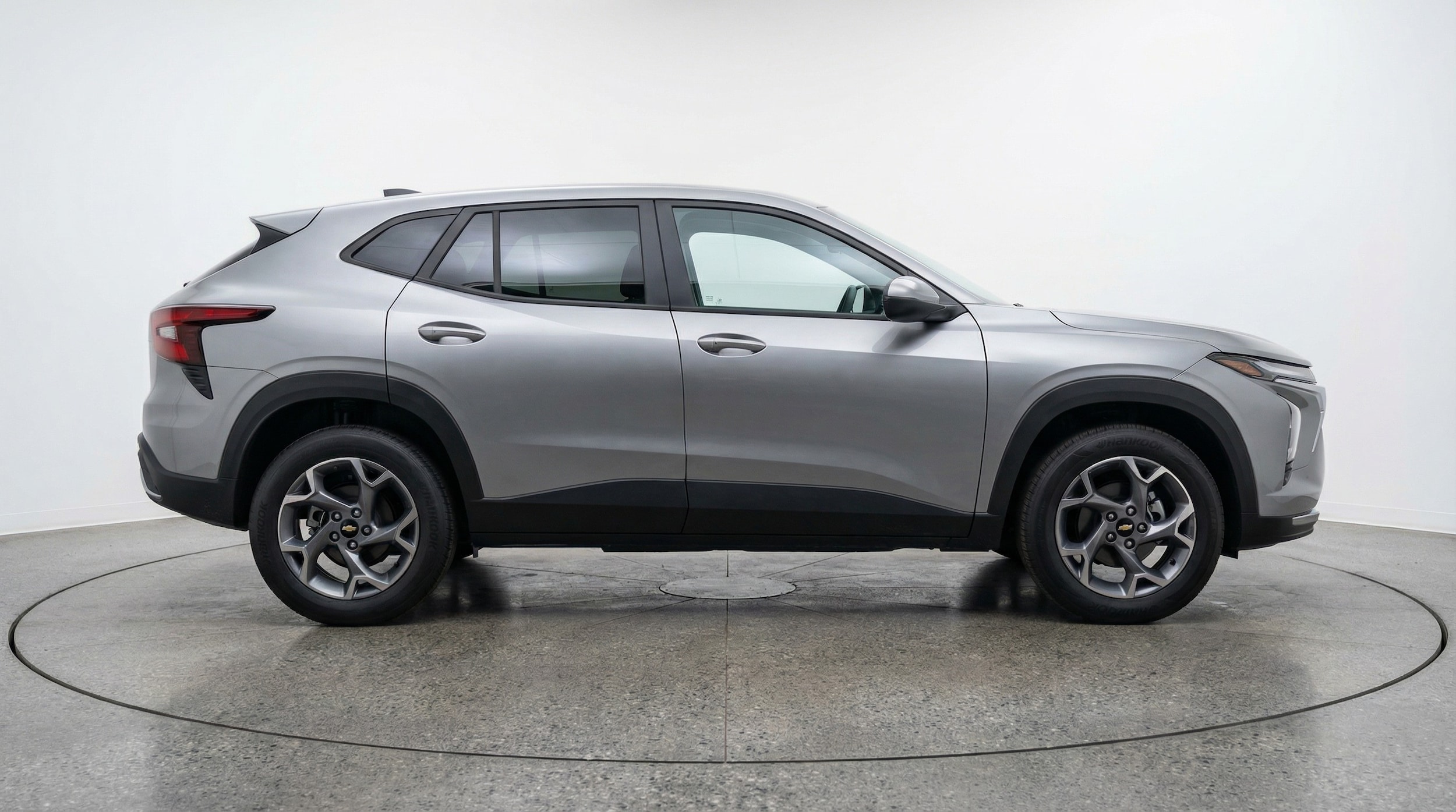 Thumbnail: 2025 Chevrolet Trax - 8