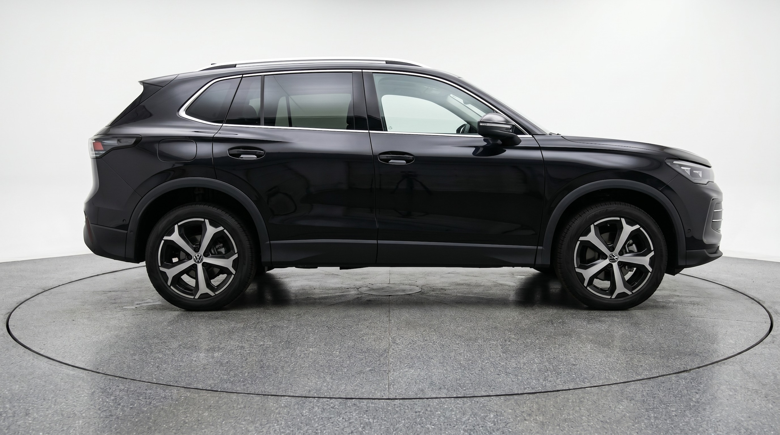 Thumbnail: 2026 Volkswagen Tiguan - 8