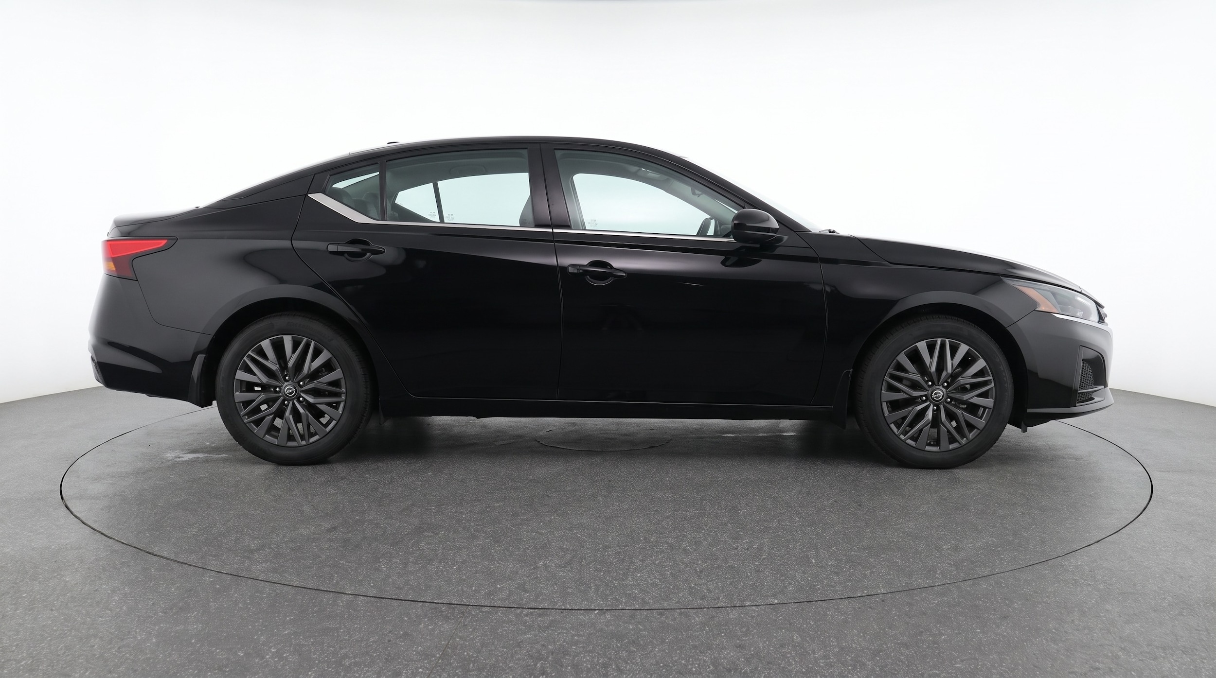 Thumbnail: 2025 Nissan Altima - 8