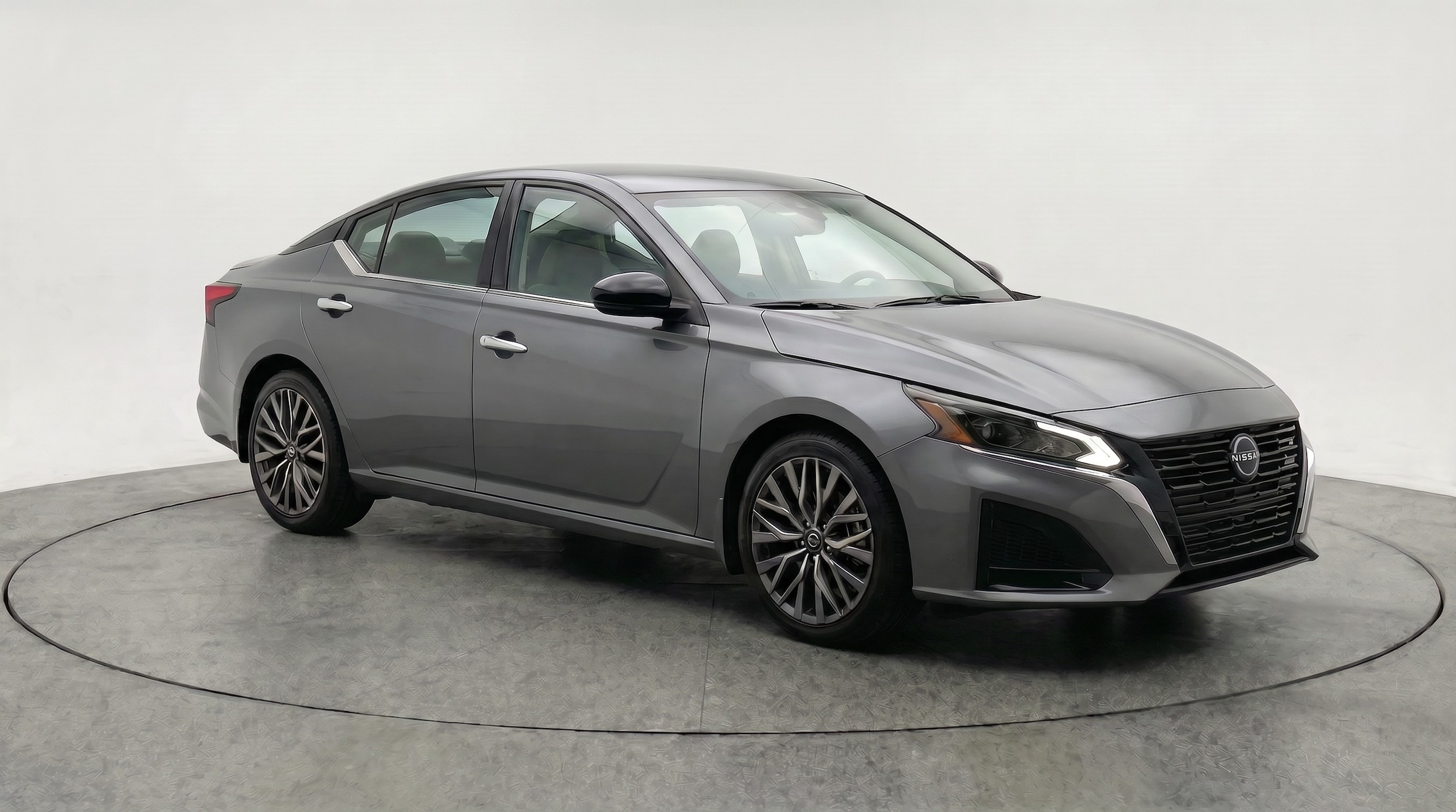 Thumbnail: 2025 Nissan Altima - 1