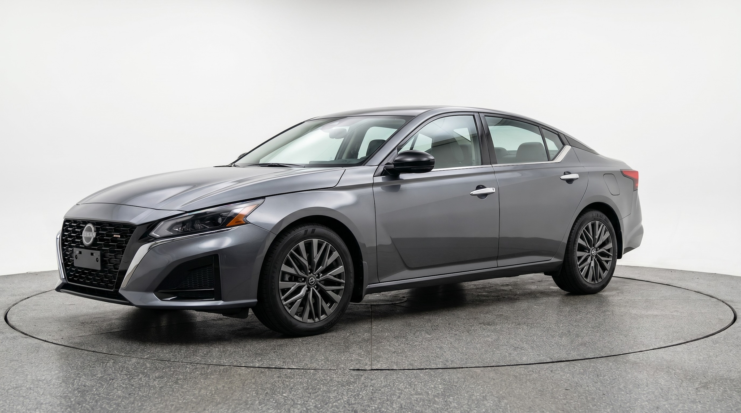 Thumbnail: 2025 Nissan Altima - 3