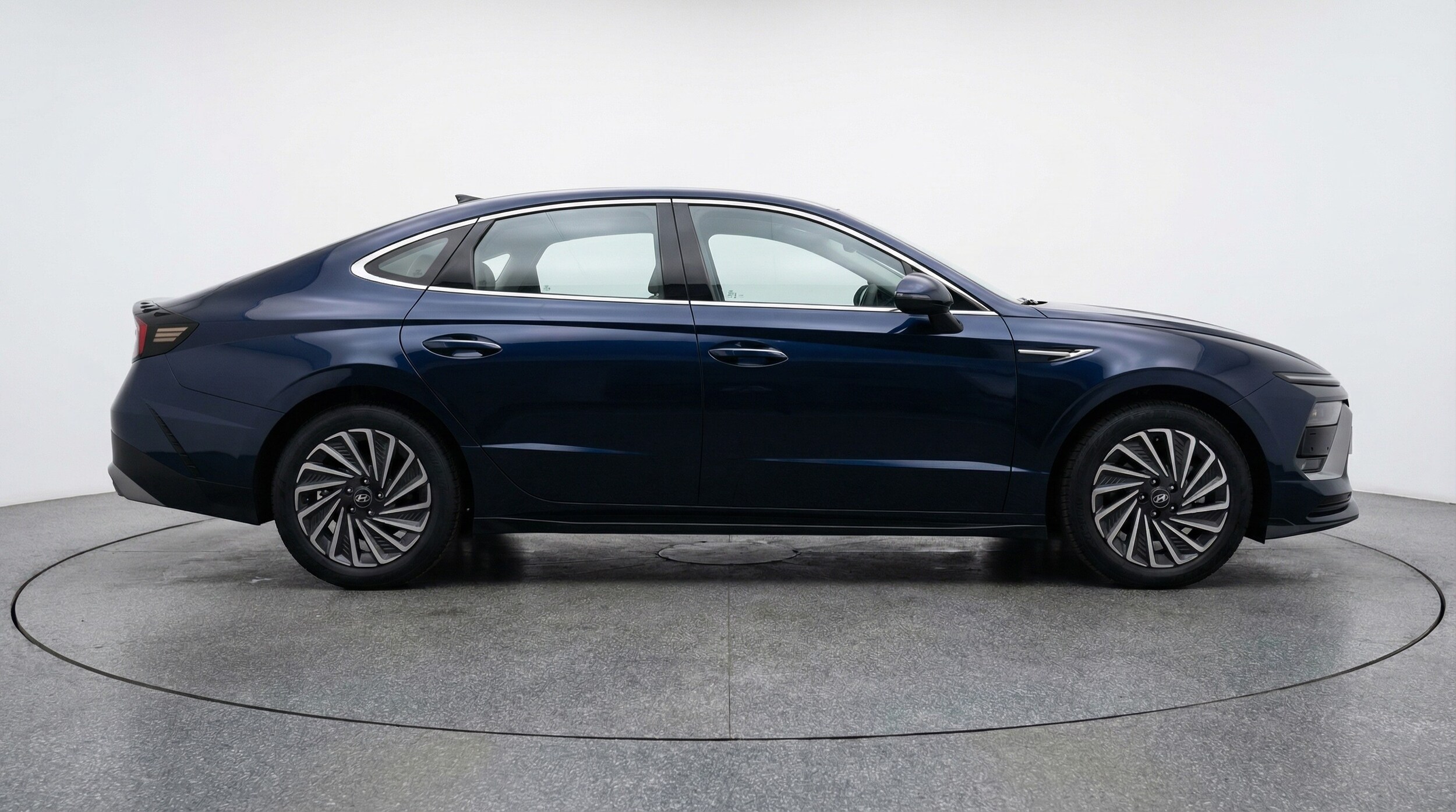 Thumbnail: 2025 Hyundai Sonata - 8