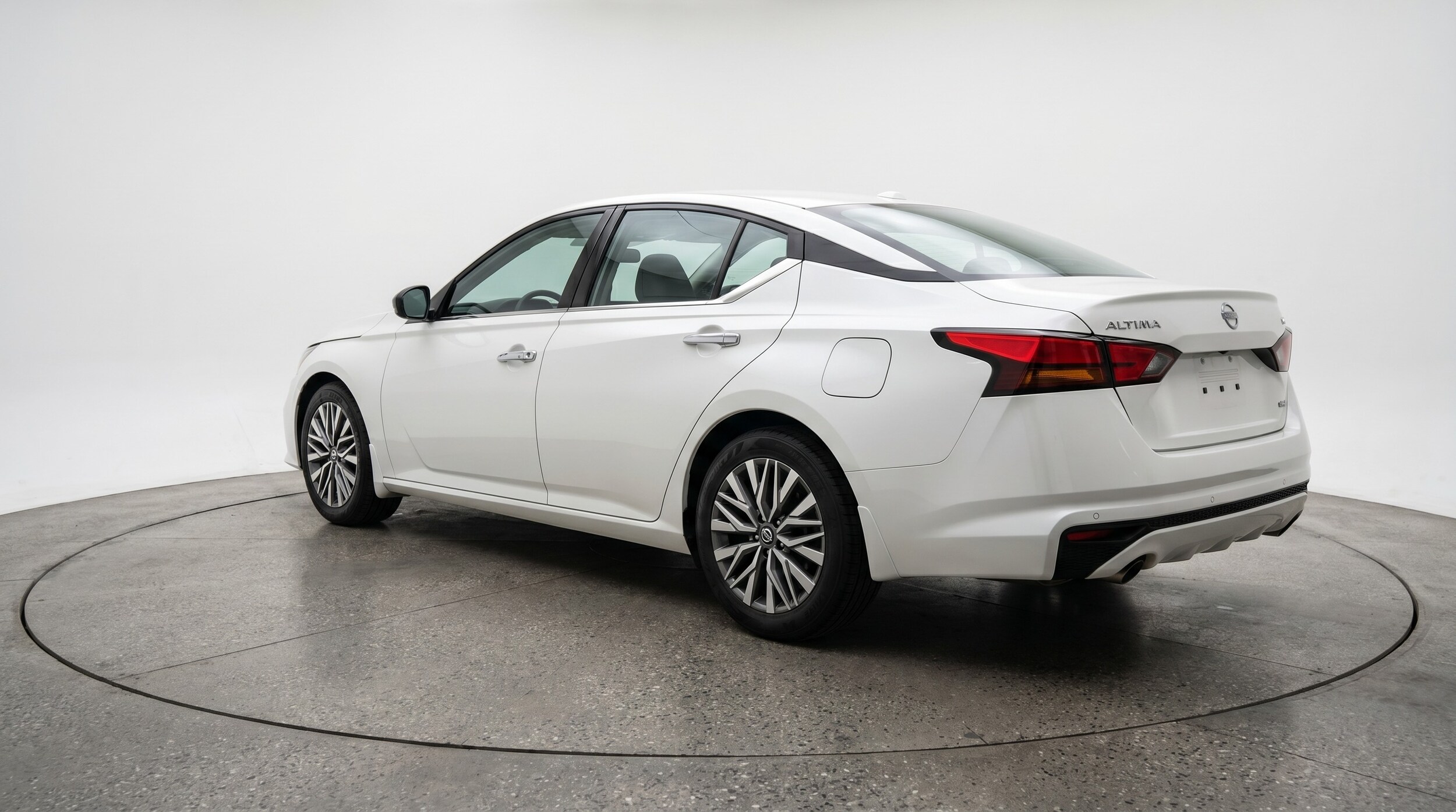 Thumbnail: 2025 Nissan Altima - 5