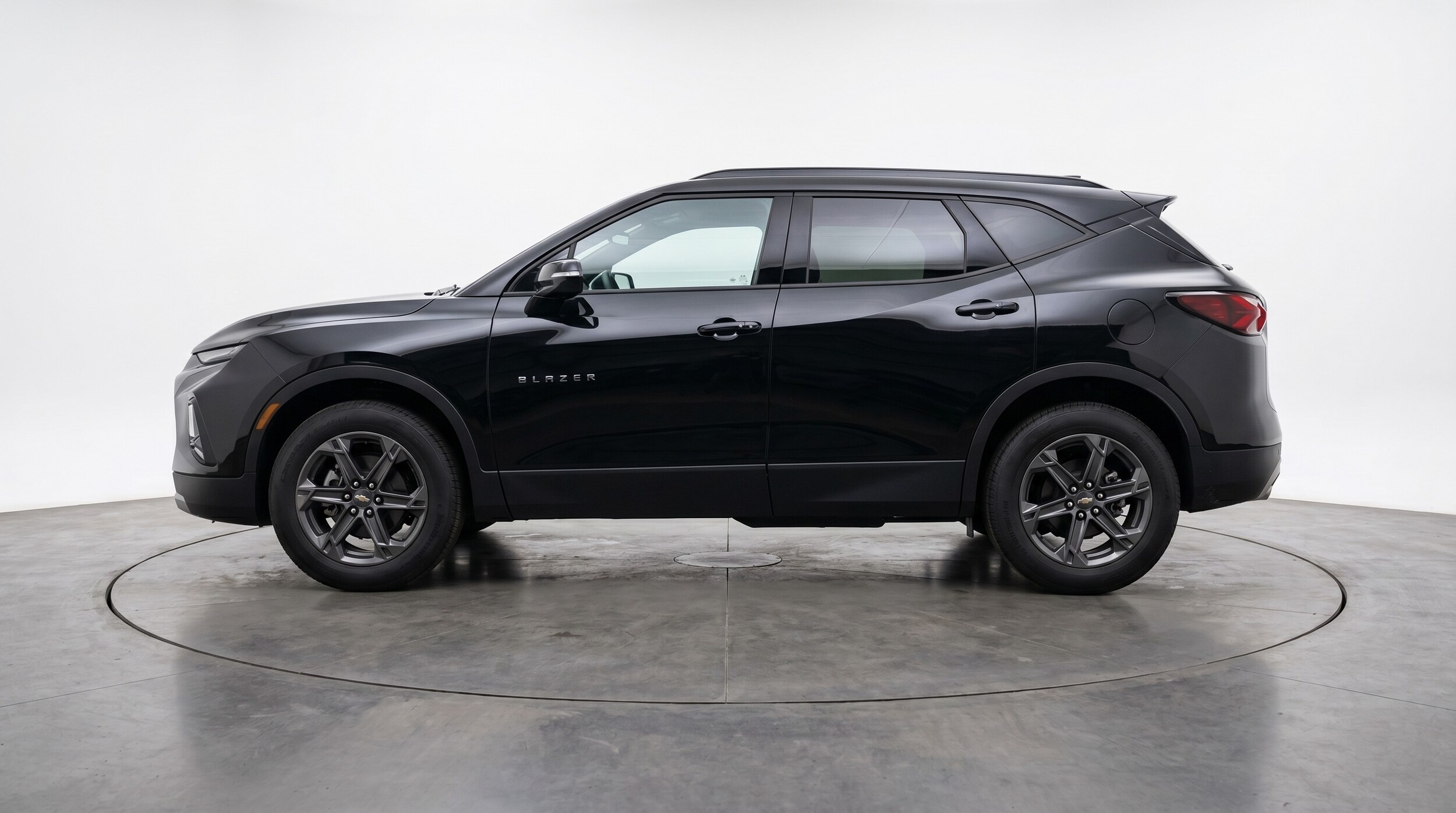 Thumbnail: 2025 Chevrolet Blazer - 4