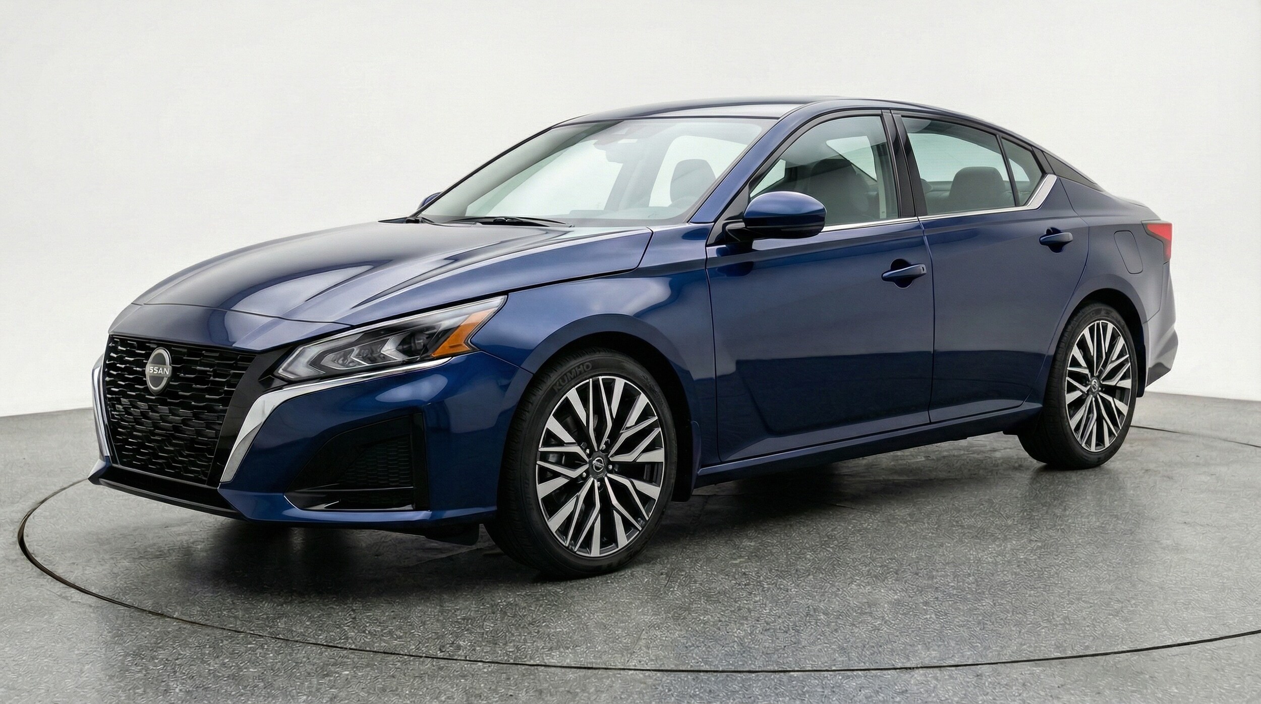 Thumbnail: 2025 Nissan Altima - 3