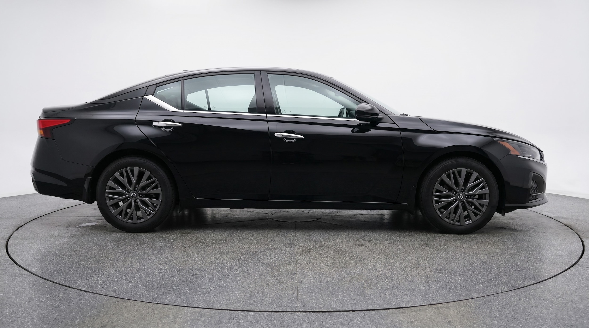 Thumbnail: 2025 Nissan Altima - 8
