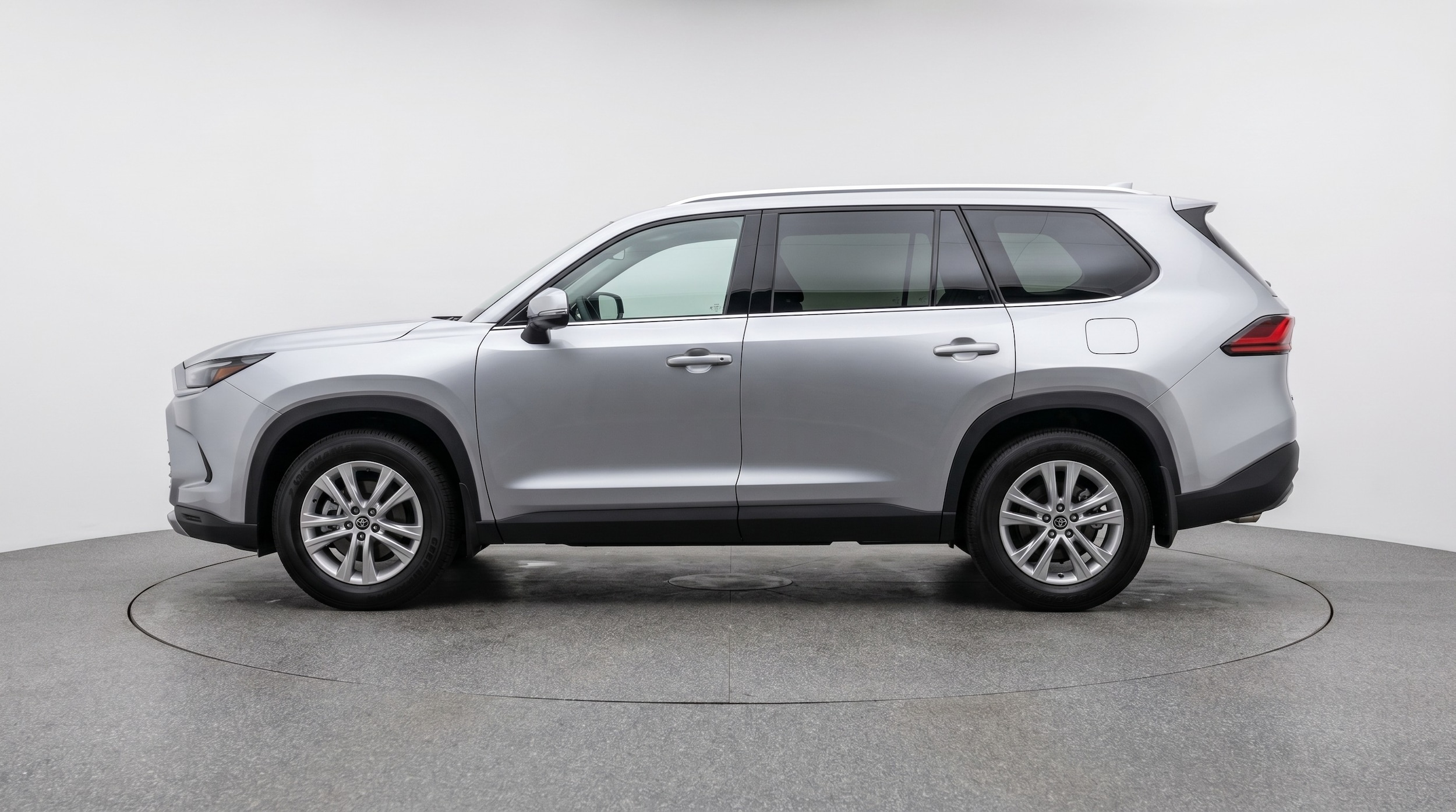 Thumbnail: 2025 Toyota Grand Highlander - 4