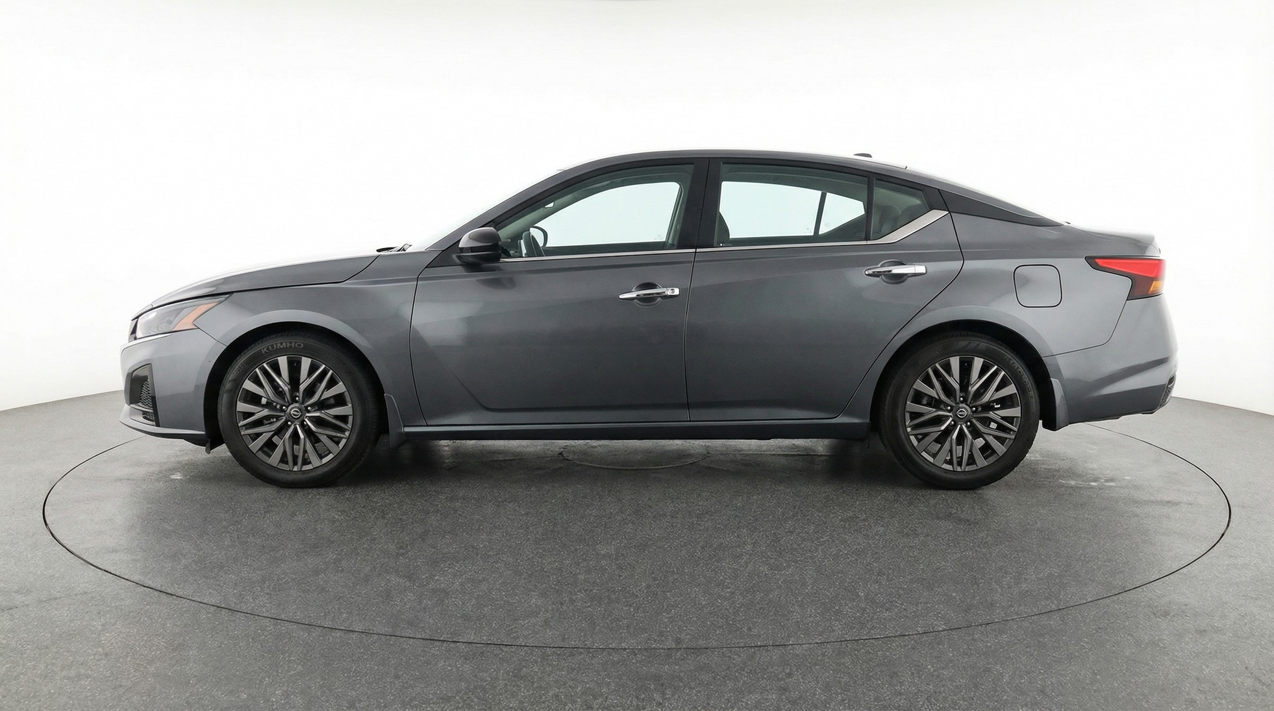 Thumbnail: 2025 Nissan Altima - 4