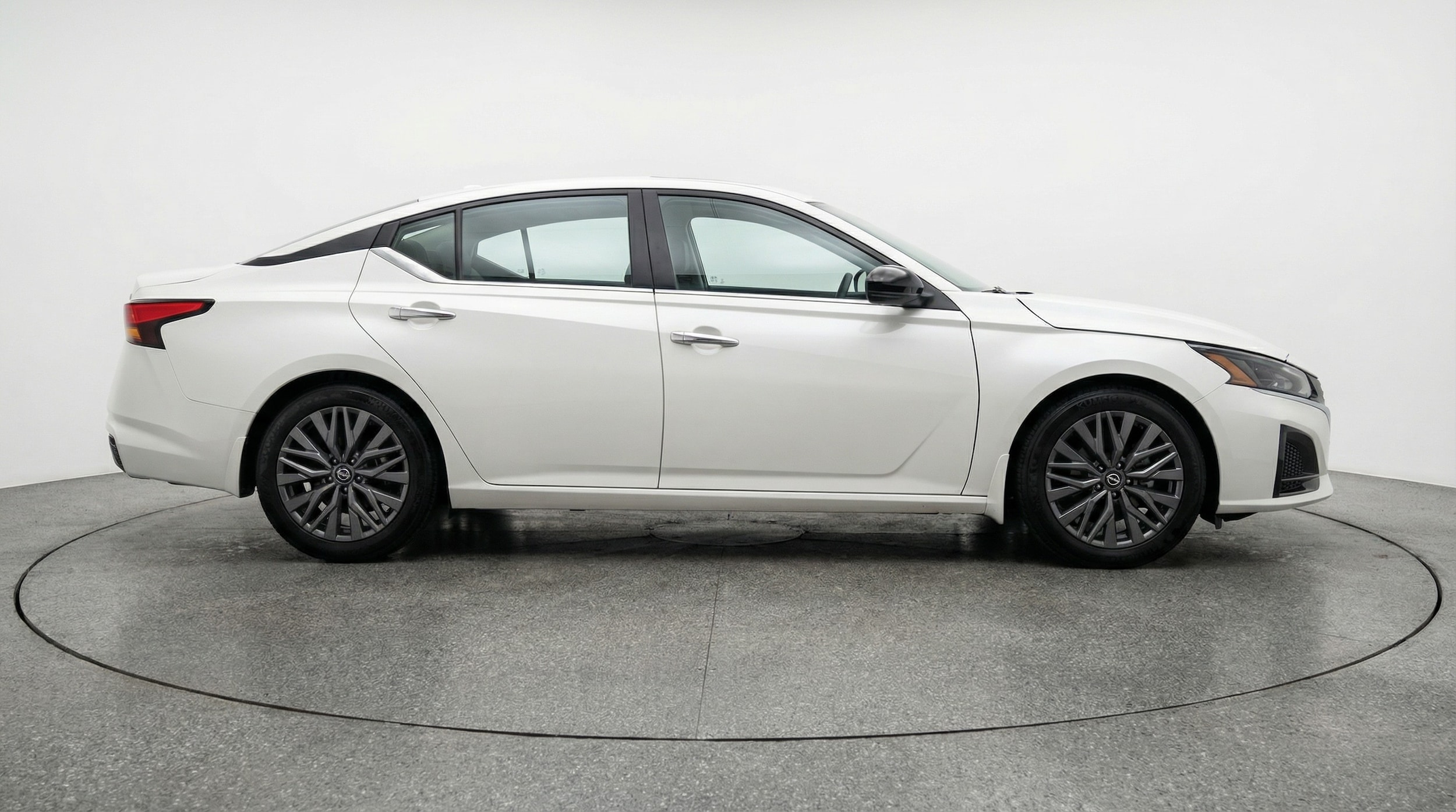 Thumbnail: 2025 Nissan Altima - 8