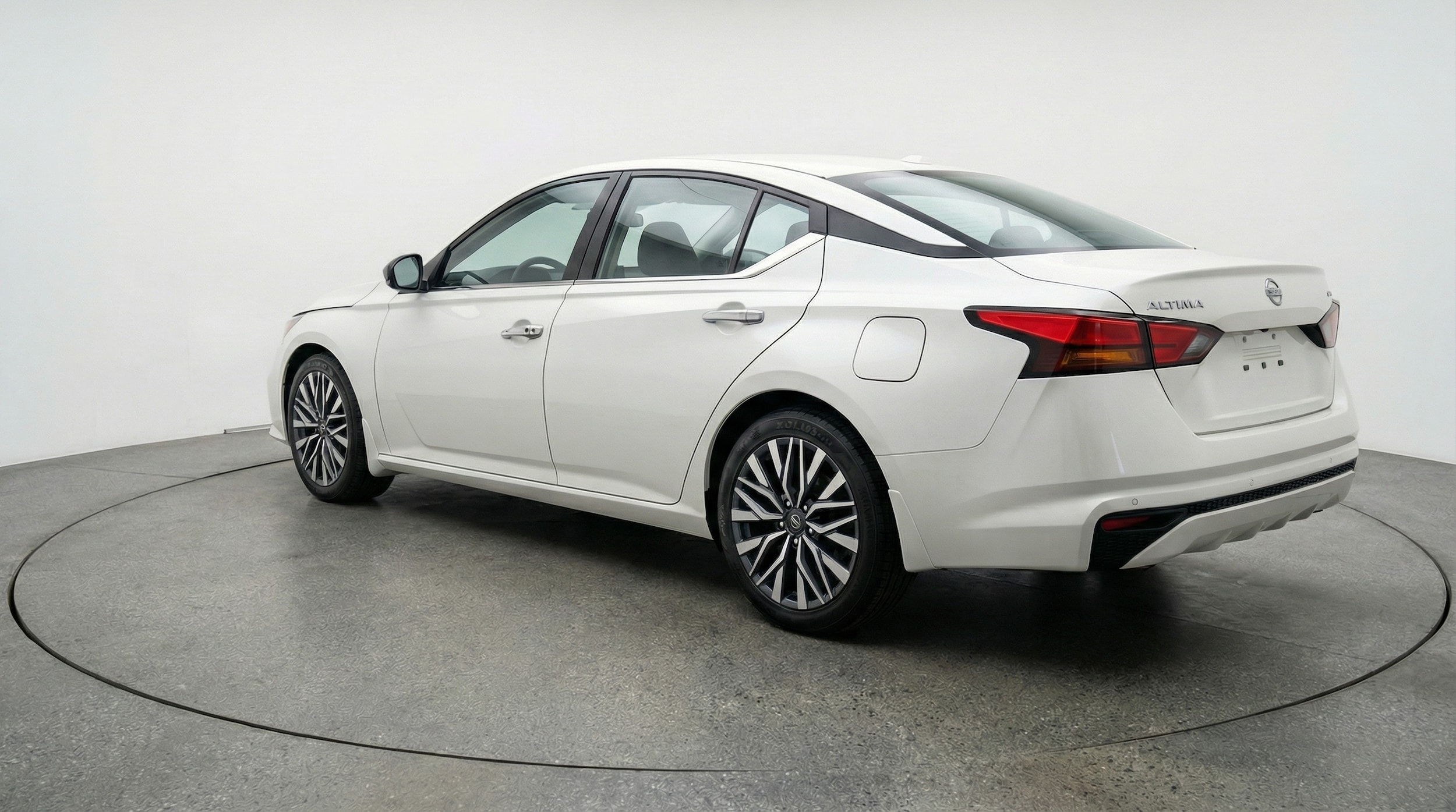 Thumbnail: 2025 Nissan Altima - 5