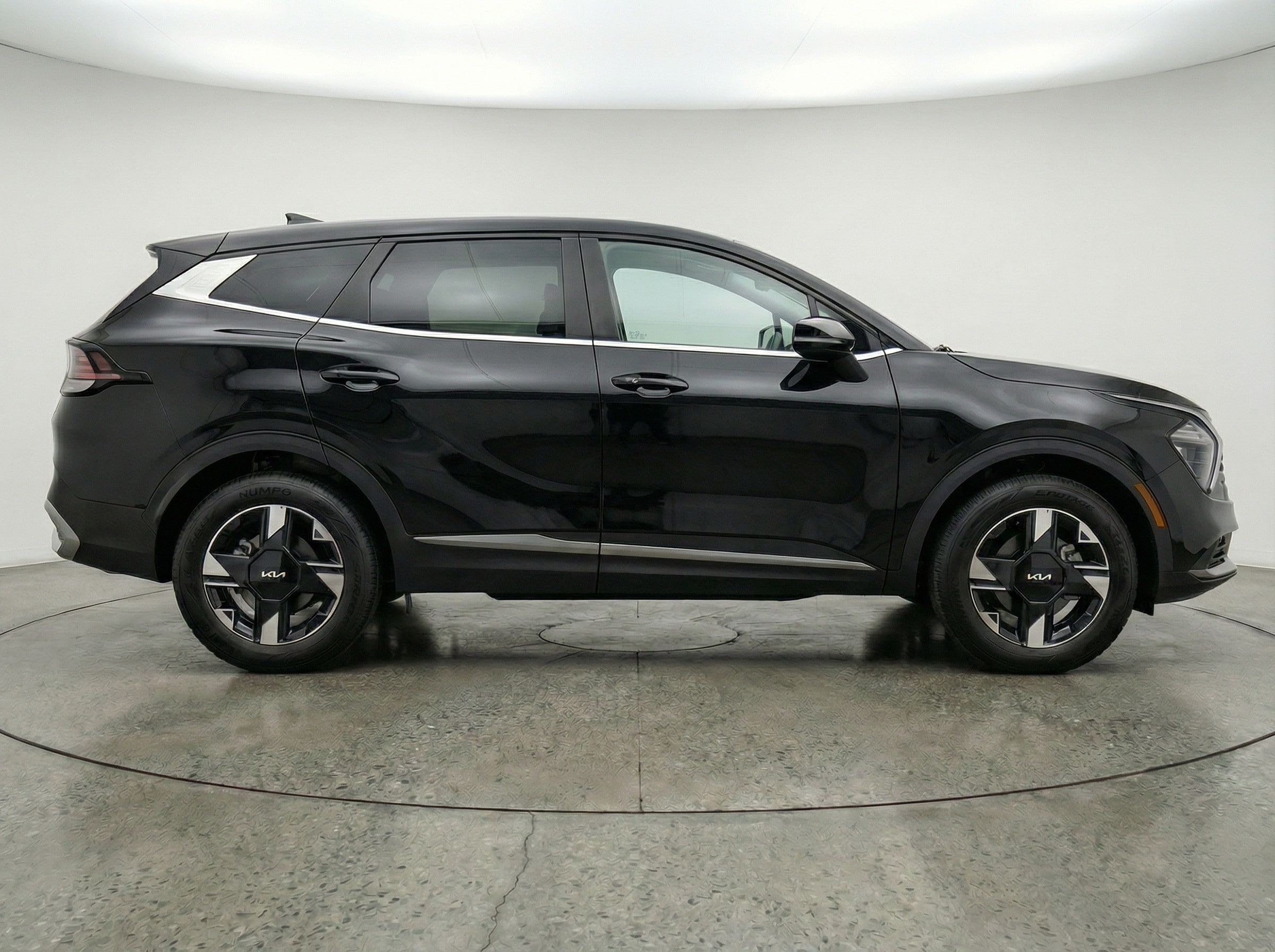 Thumbnail: 2026 Kia Sportage - 8