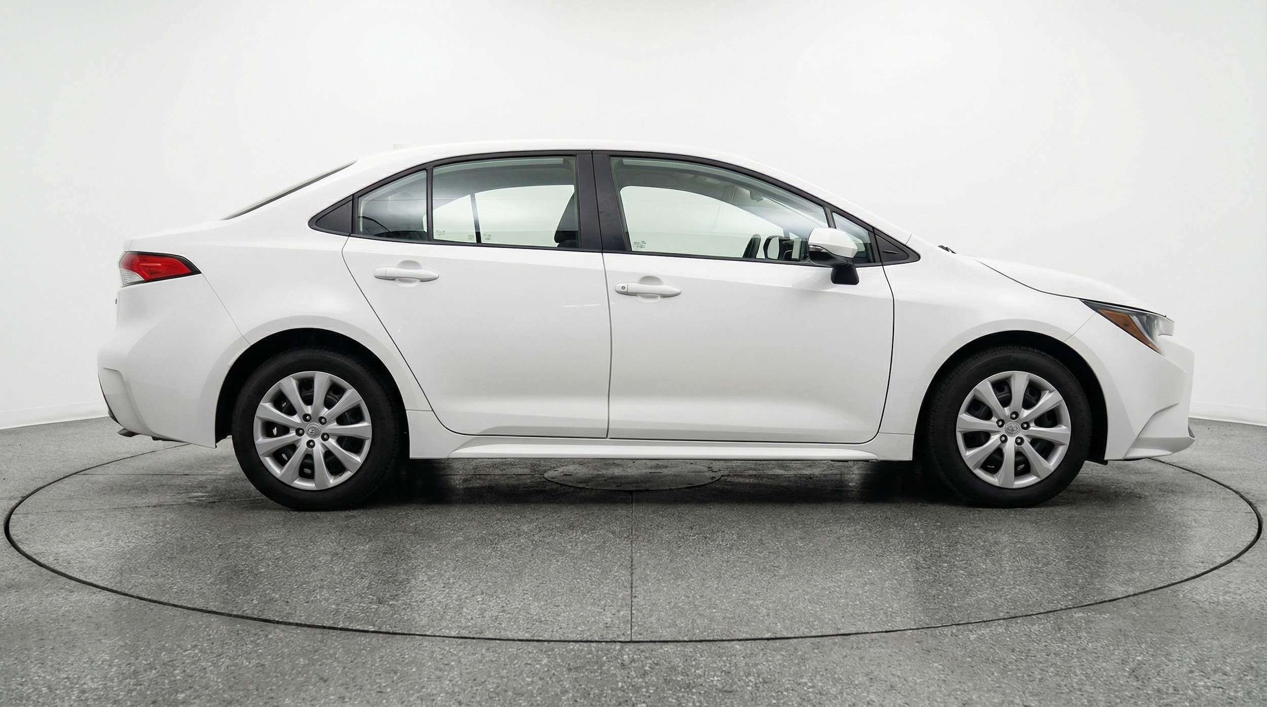 Thumbnail: 2025 Toyota Corolla - 8