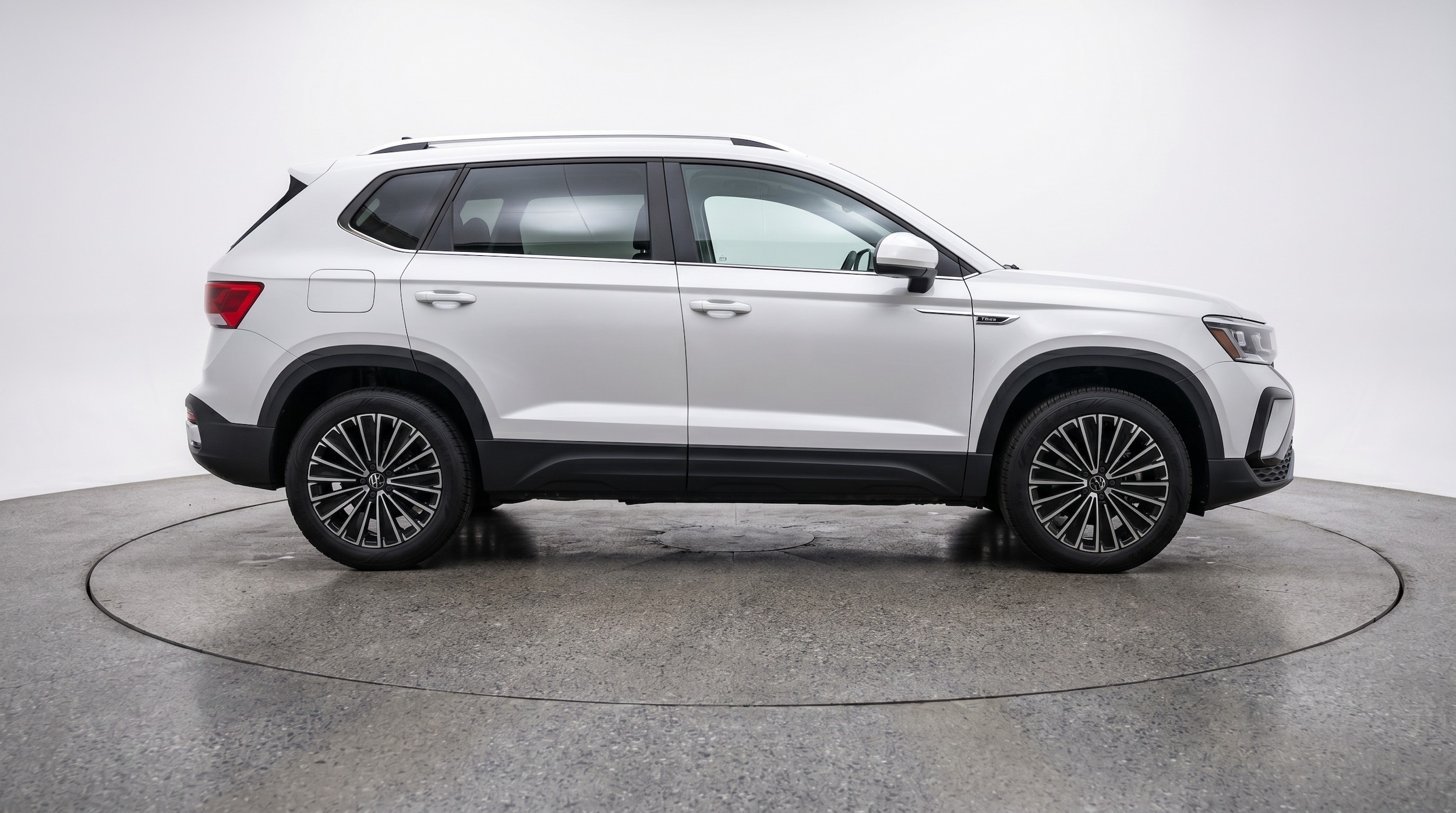 Thumbnail: 2026 Volkswagen Taos - 8