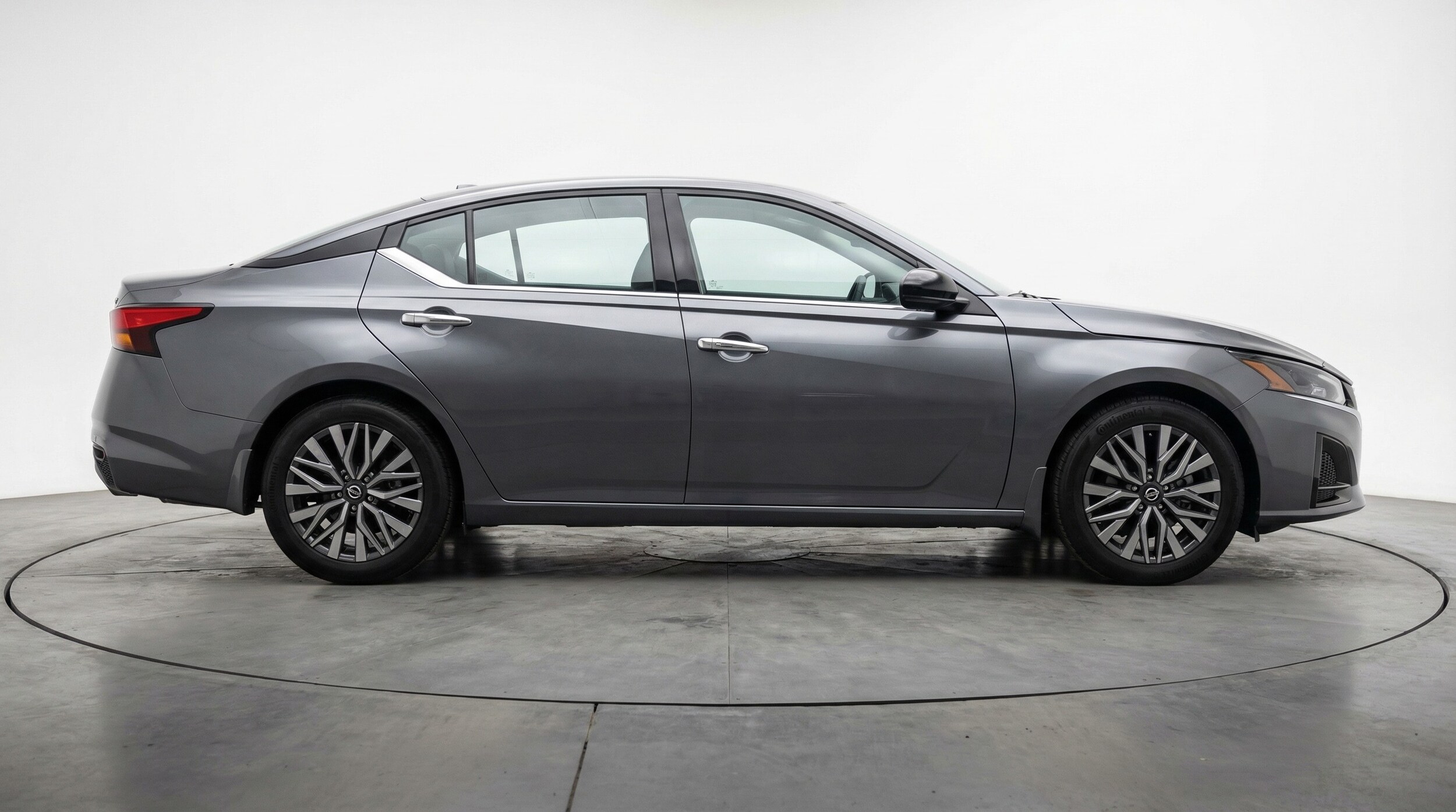 Thumbnail: 2025 Nissan Altima - 8