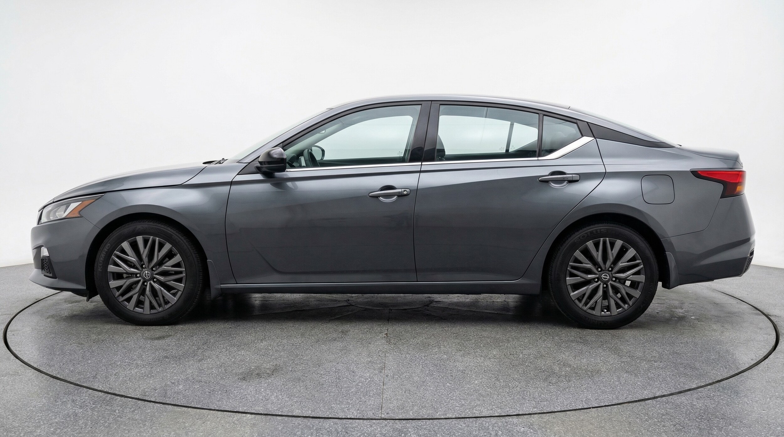 Thumbnail: 2025 Nissan Altima - 4