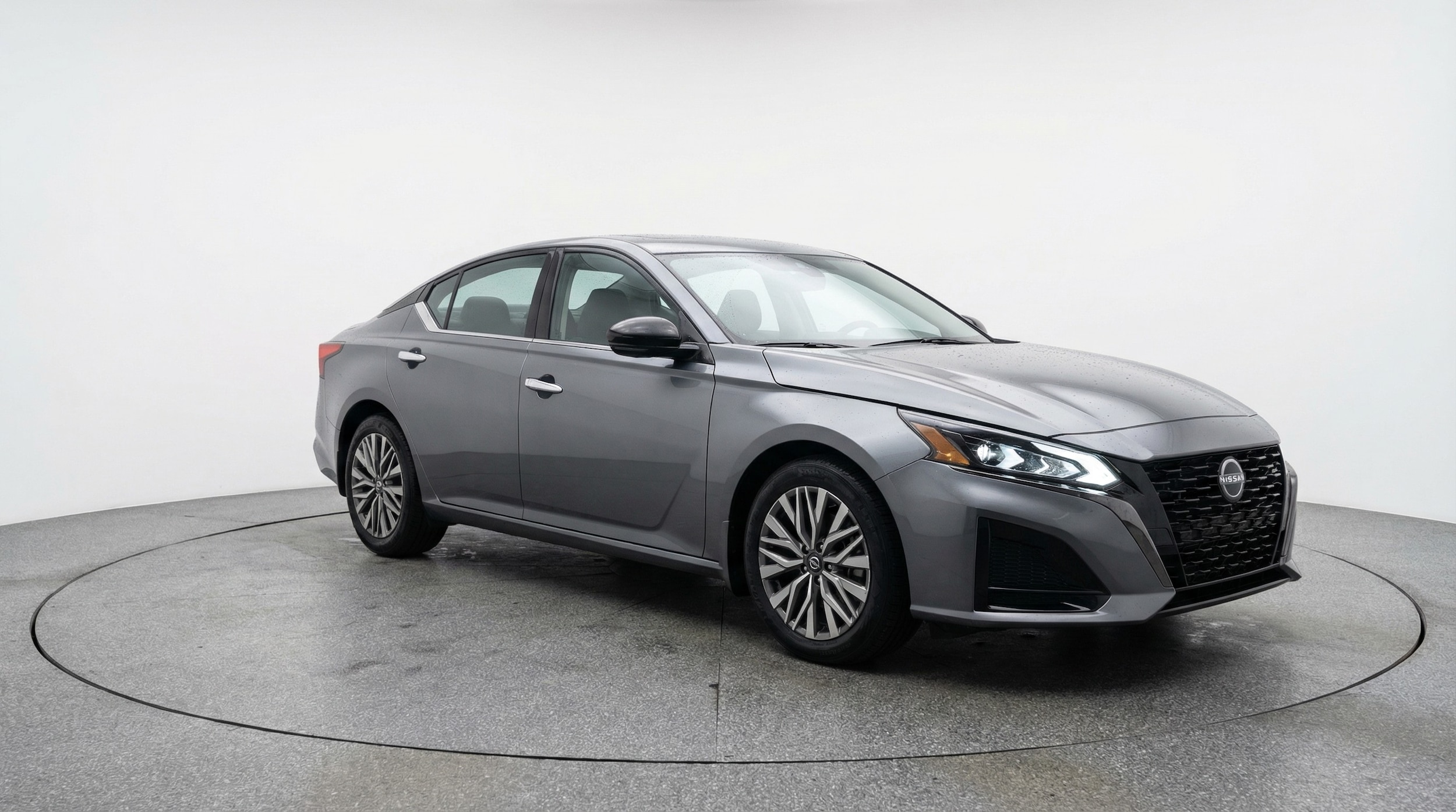 Thumbnail: 2025 Nissan Altima - 1