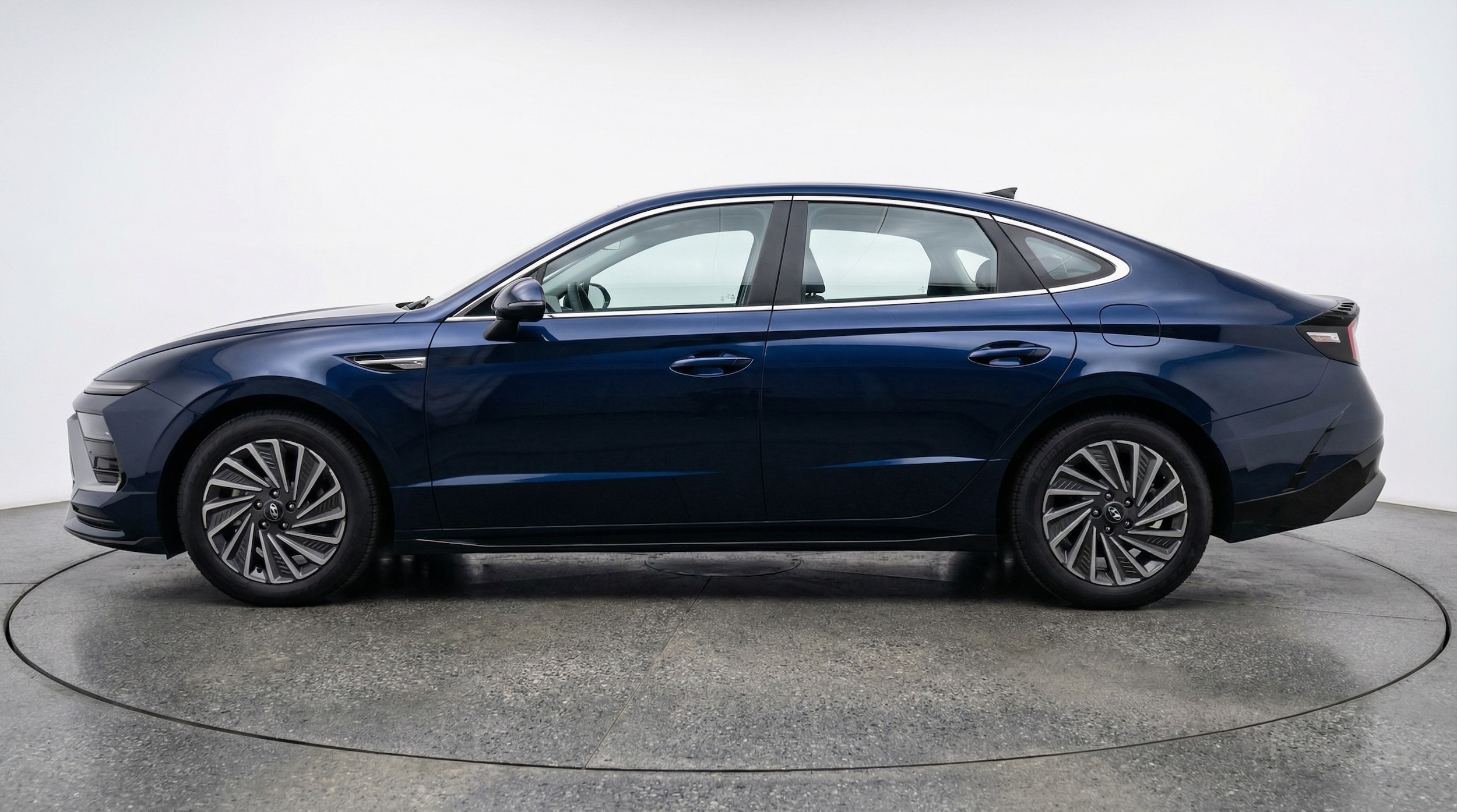 Thumbnail: 2025 Hyundai Sonata - 4