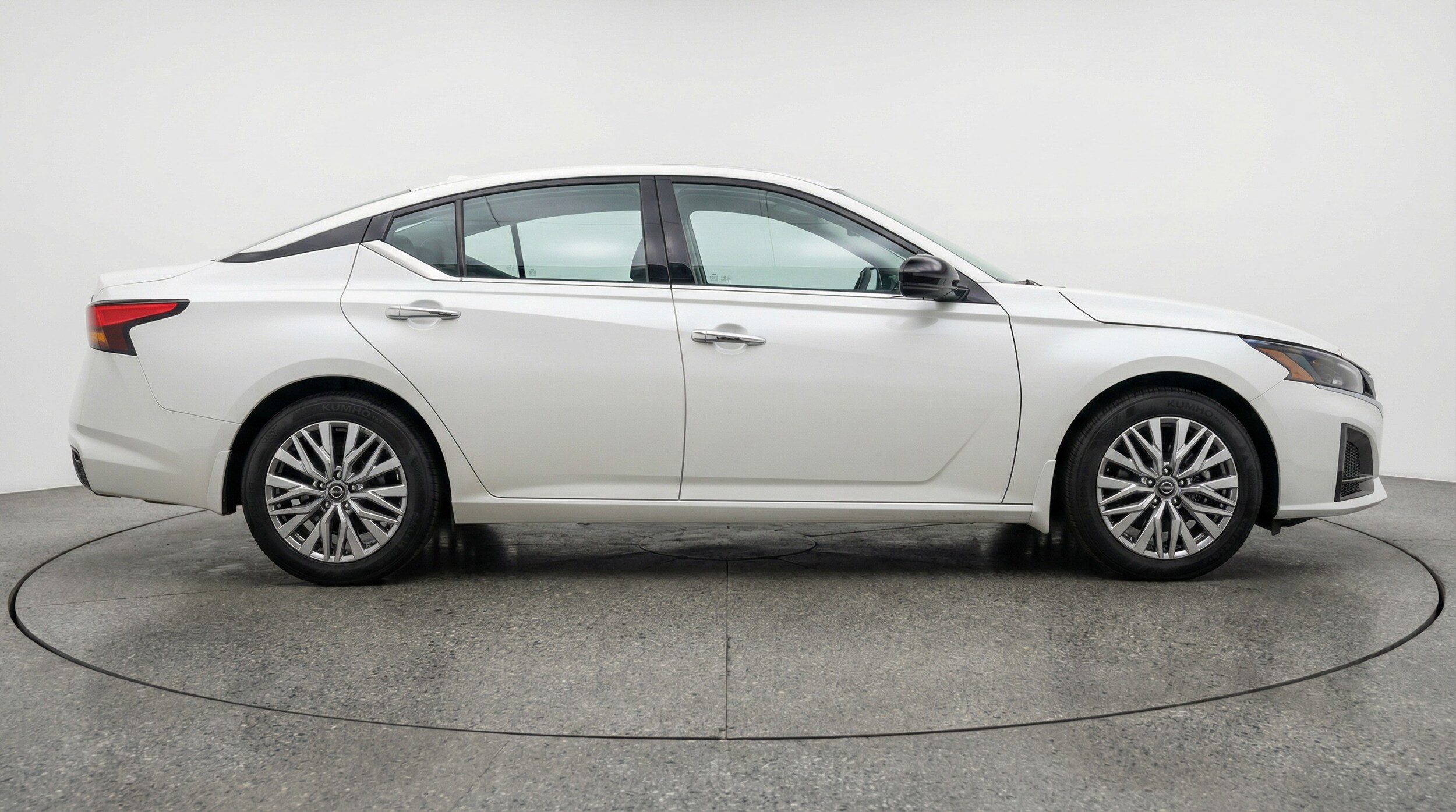 Thumbnail: 2025 Nissan Altima - 8