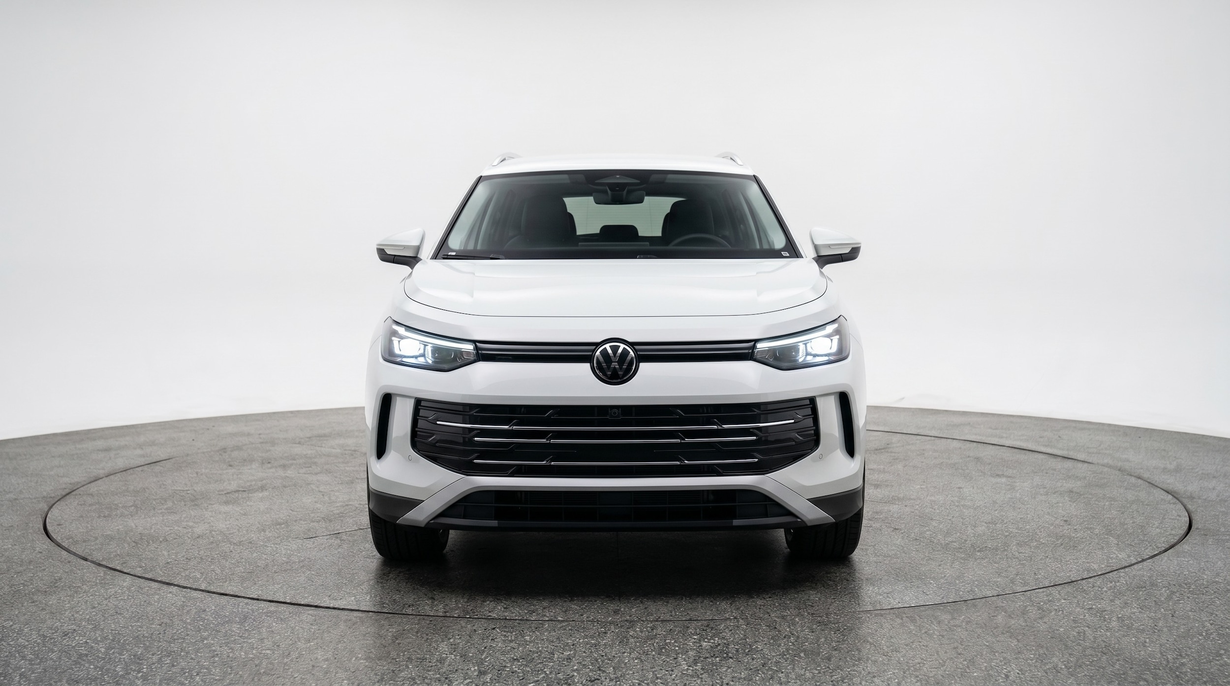 Thumbnail: 2026 Volkswagen Tiguan - 2