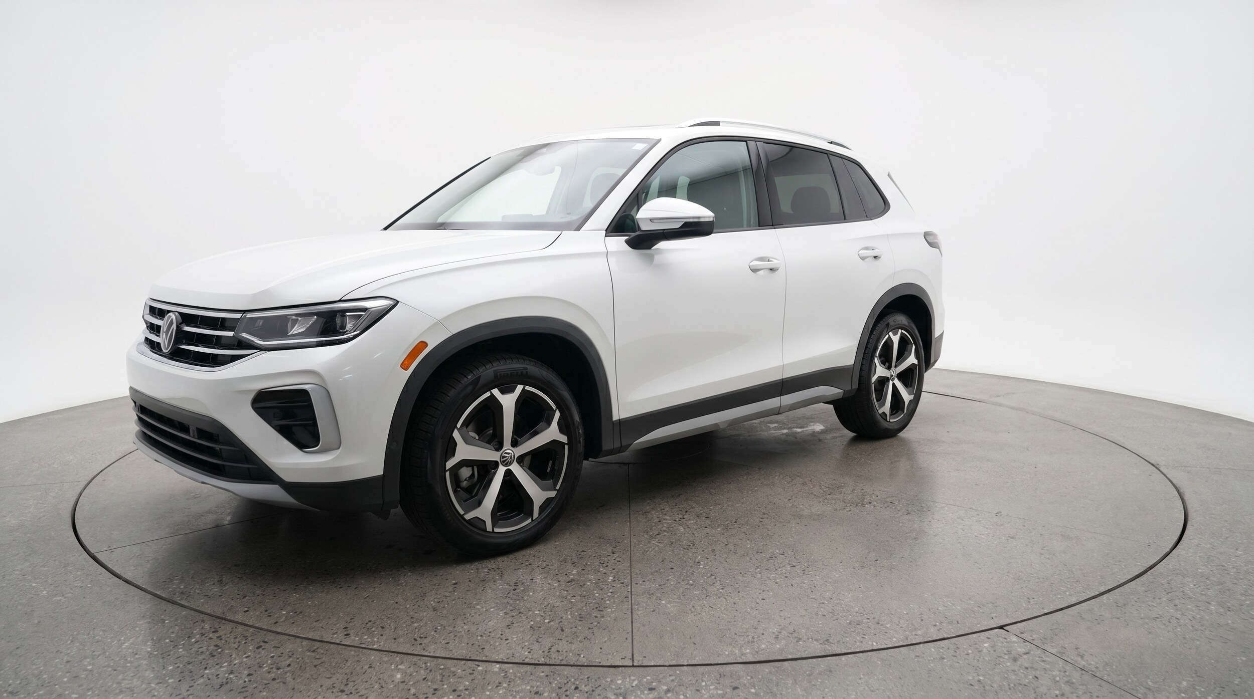 Thumbnail: 2026 Volkswagen Tiguan - 3