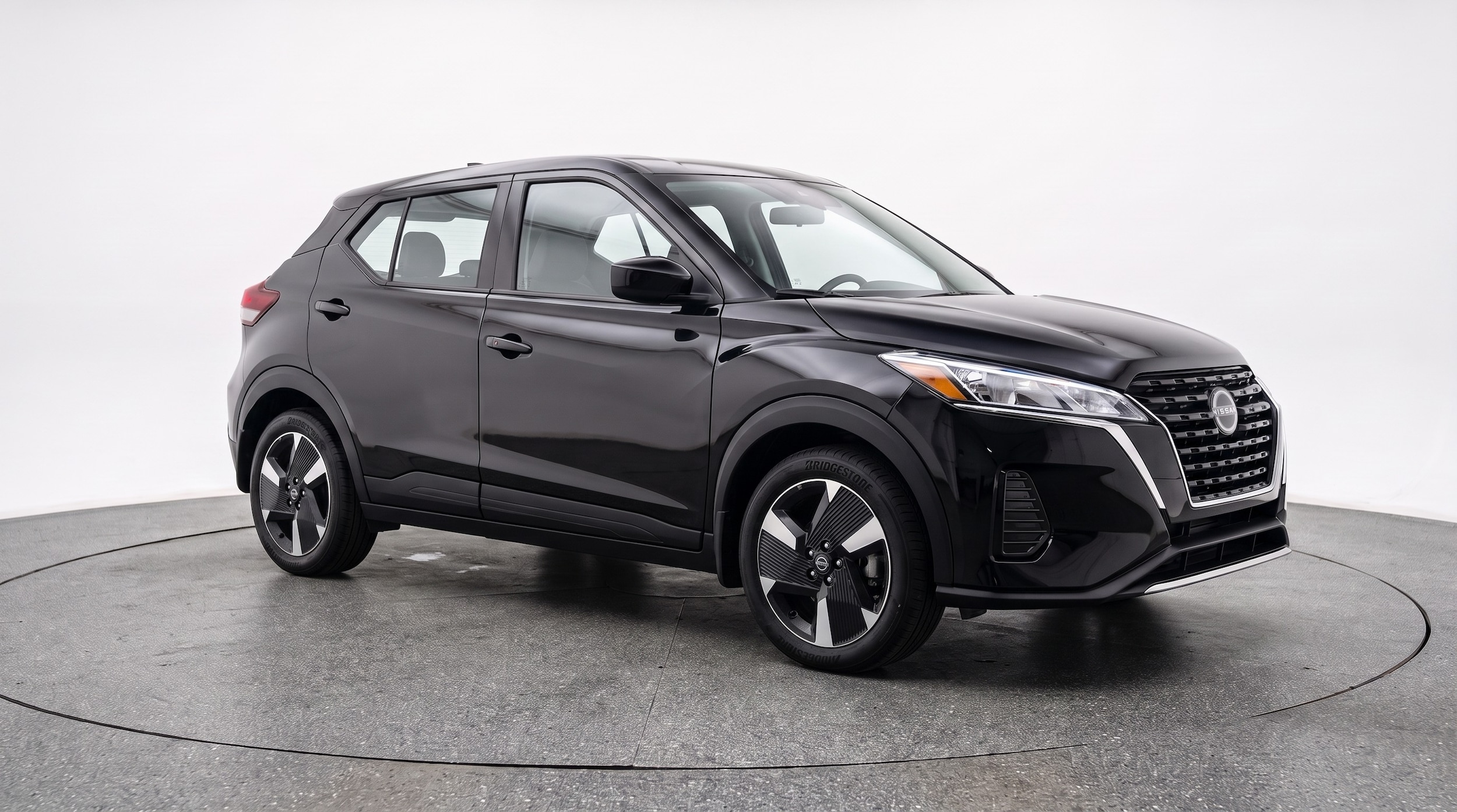 Thumbnail: 2026 Nissan Kicks - 1