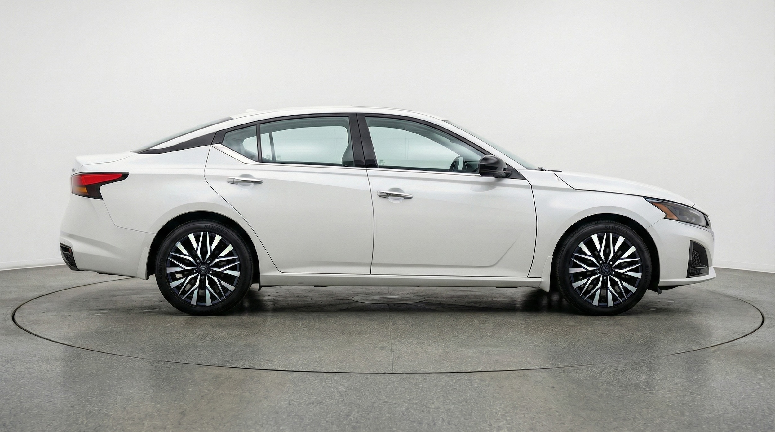 Thumbnail: 2025 Nissan Altima - 8