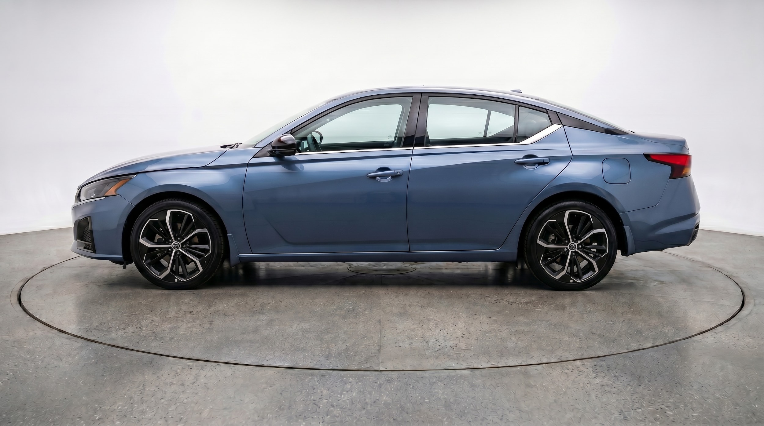 Thumbnail: 2025 Nissan Altima - 4
