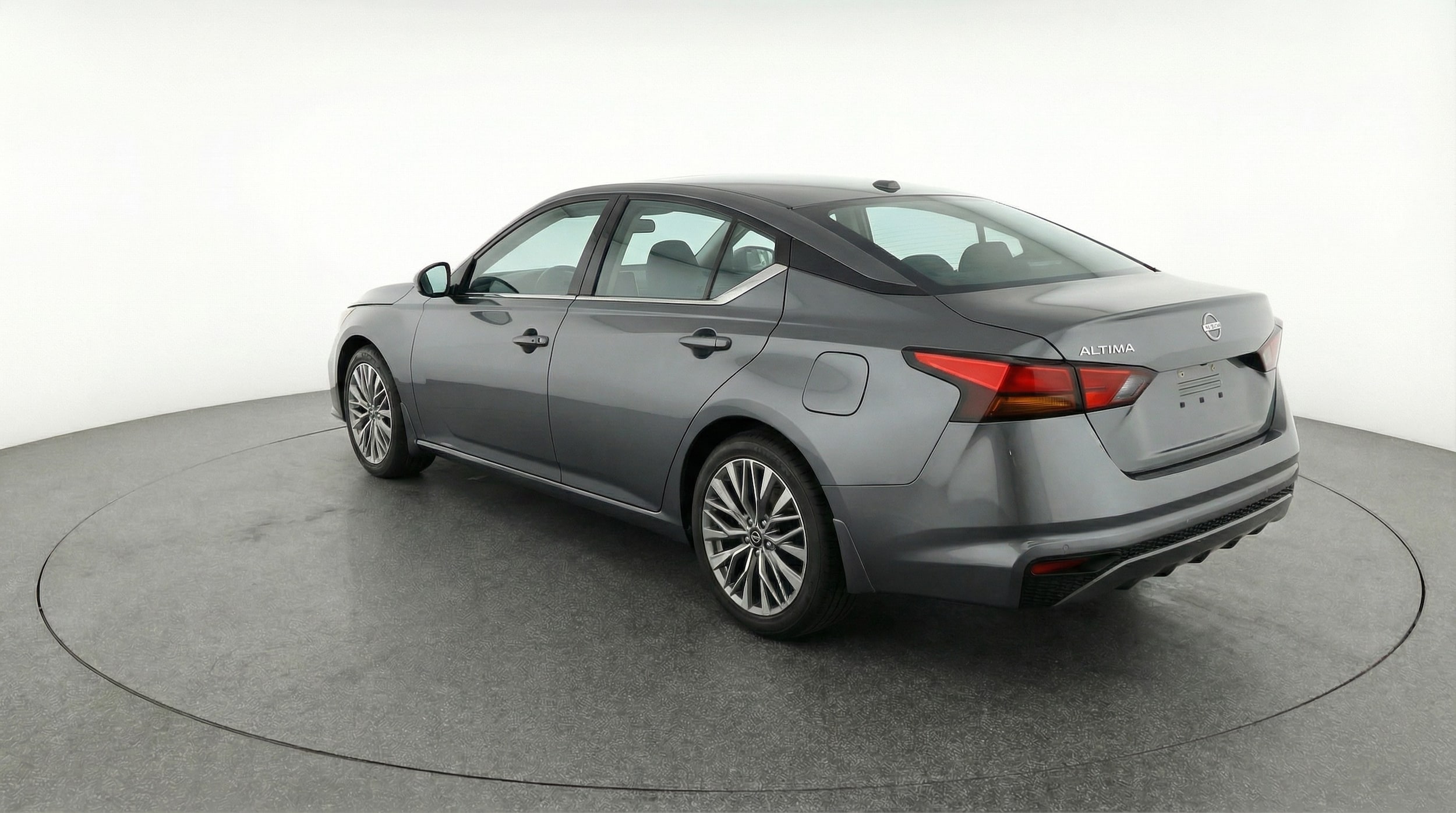 Thumbnail: 2025 Nissan Altima - 5