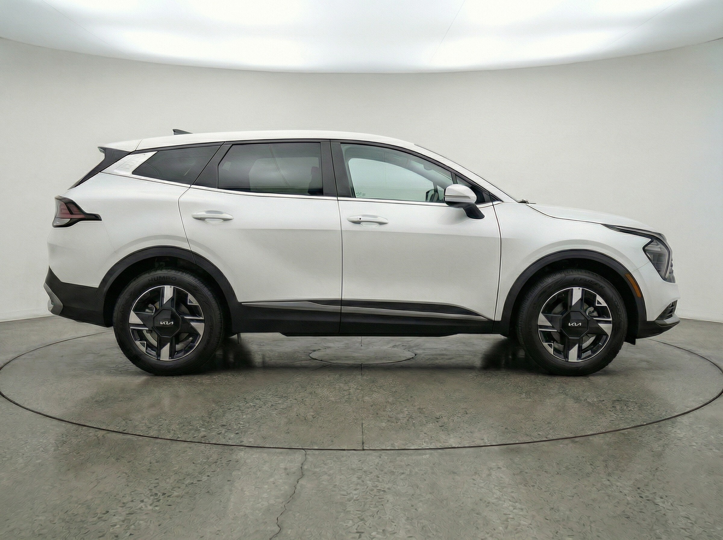 Thumbnail: 2026 Kia Sportage - 8