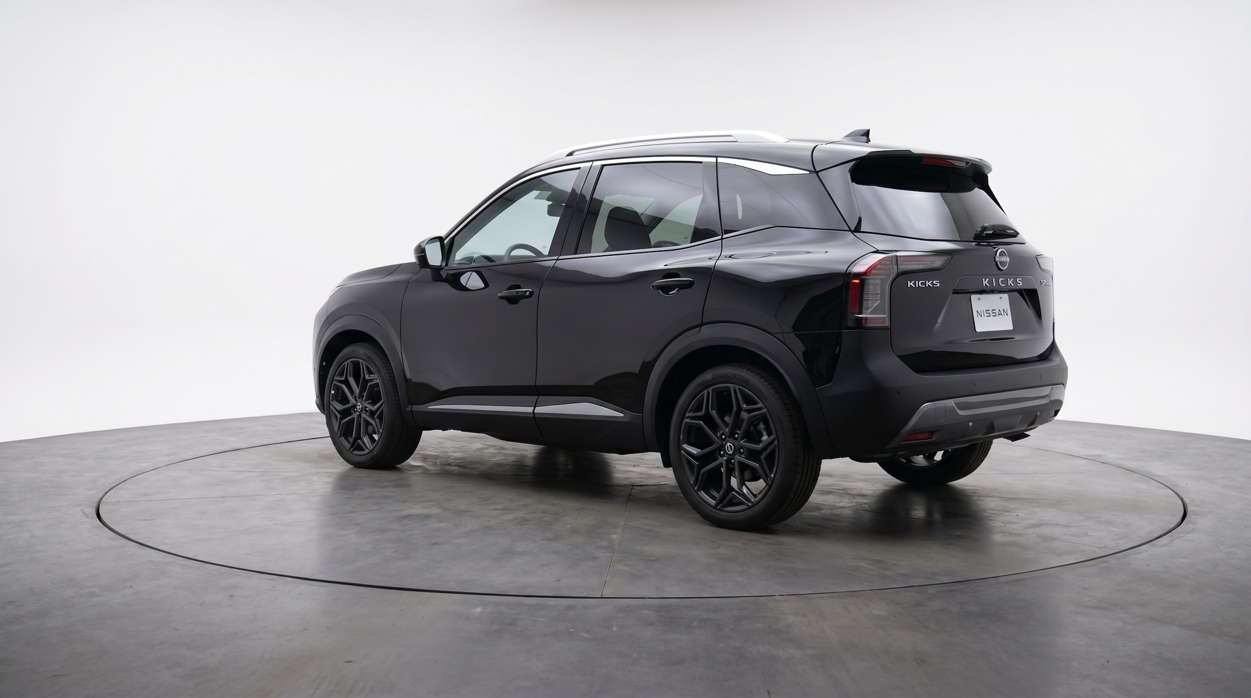 Thumbnail: 2026 Nissan Kicks - 5