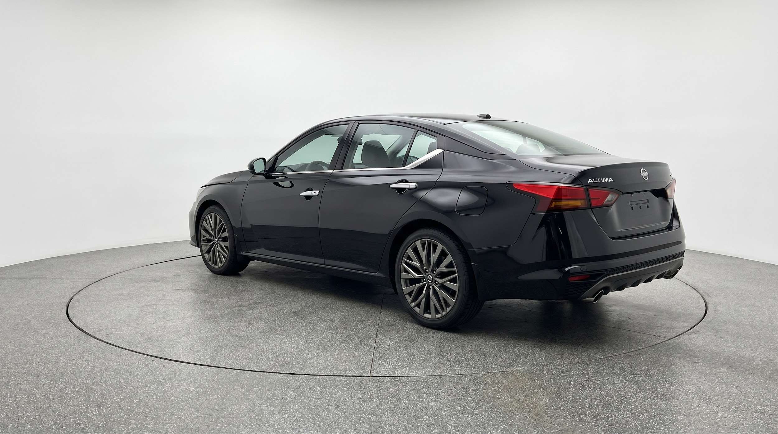 Thumbnail: 2025 Nissan Altima - 5